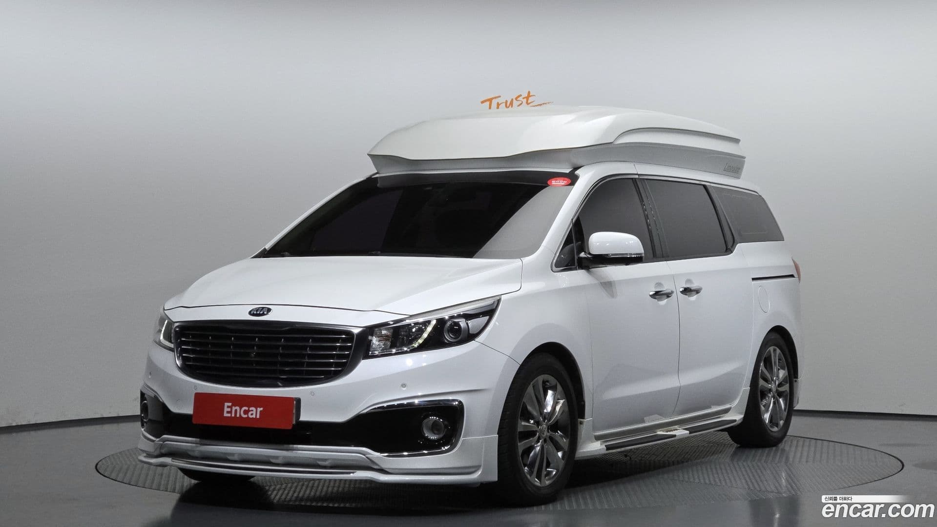 Main__Slider__Photo:Canival Kia 2017.2-0