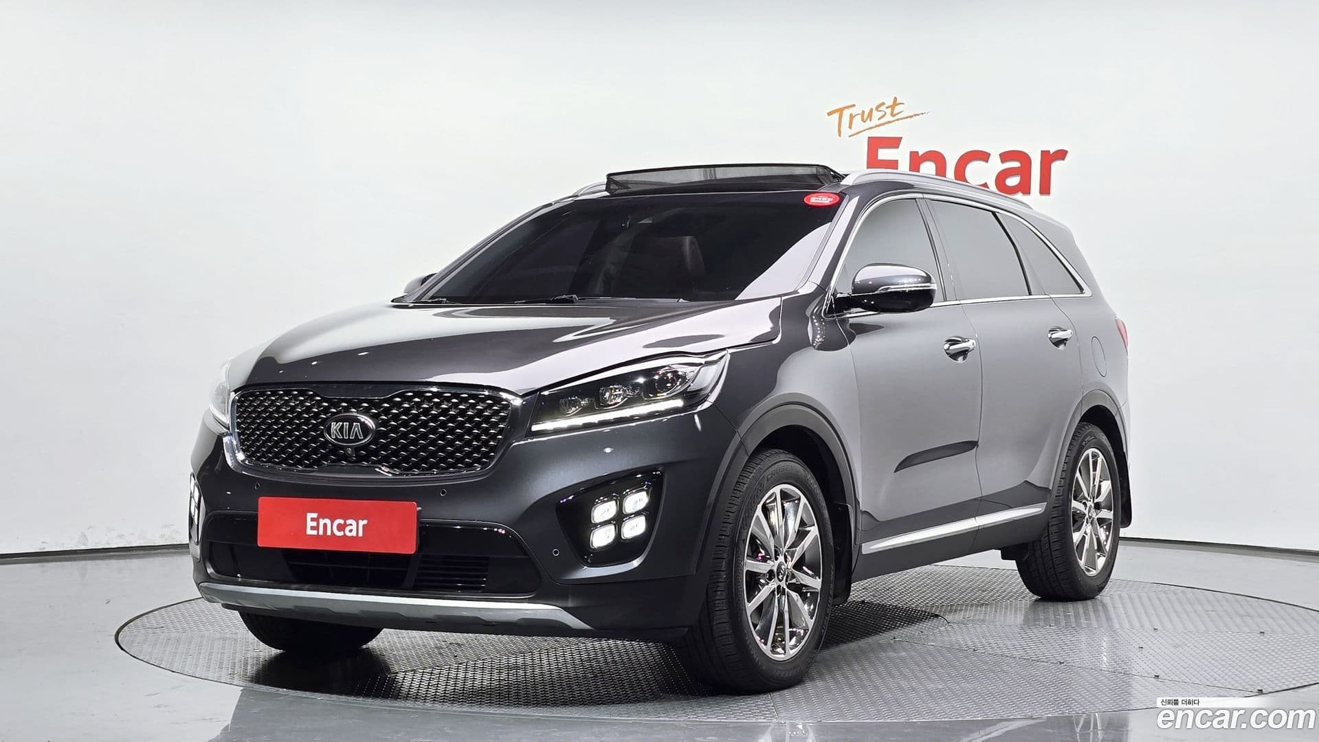 Main__Slider__Photo:Sorento Kia 2016.1-0