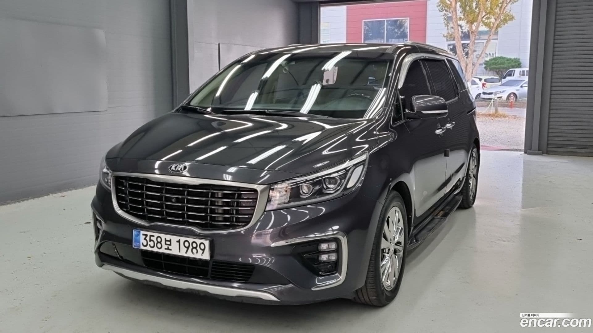 Main__Slider__Photo:Canival Kia 2019.2-0