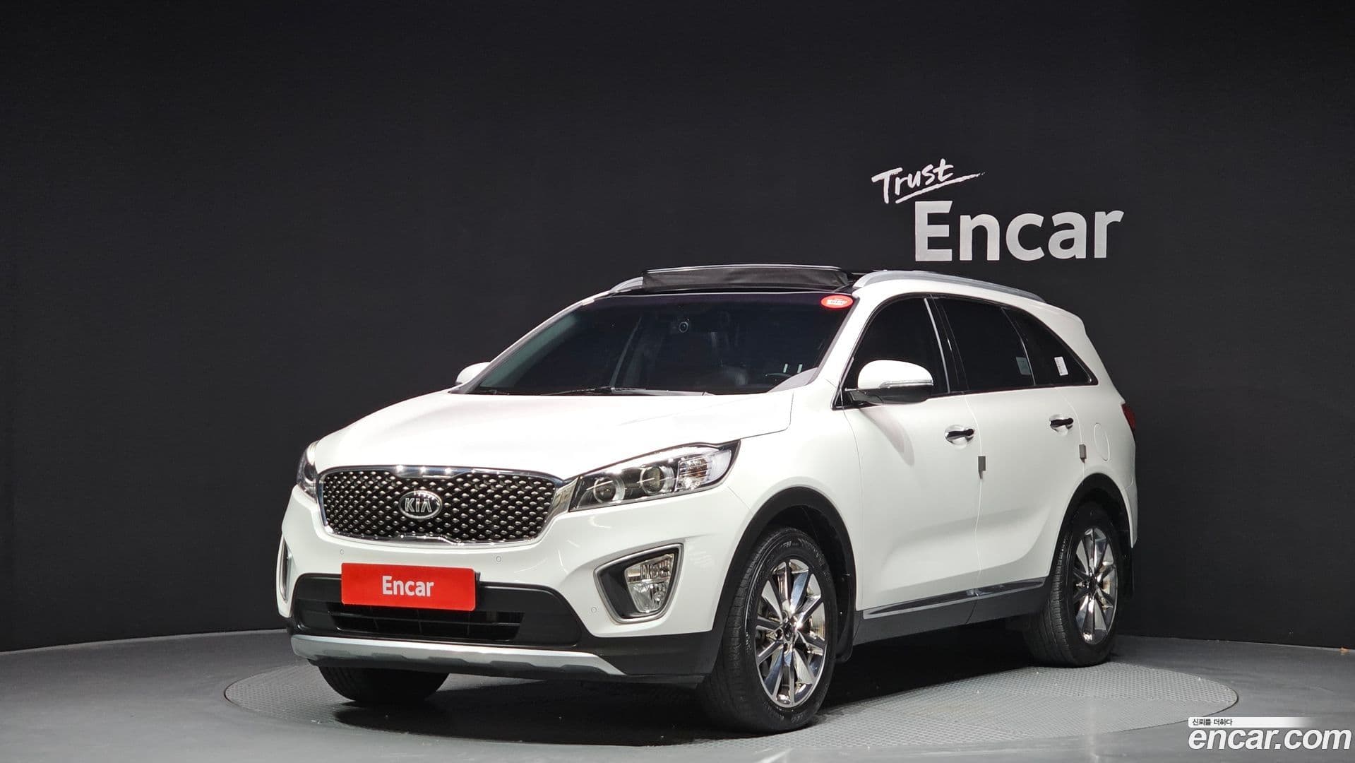 Main__Slider__Photo:Sorento Kia 2015.1-0