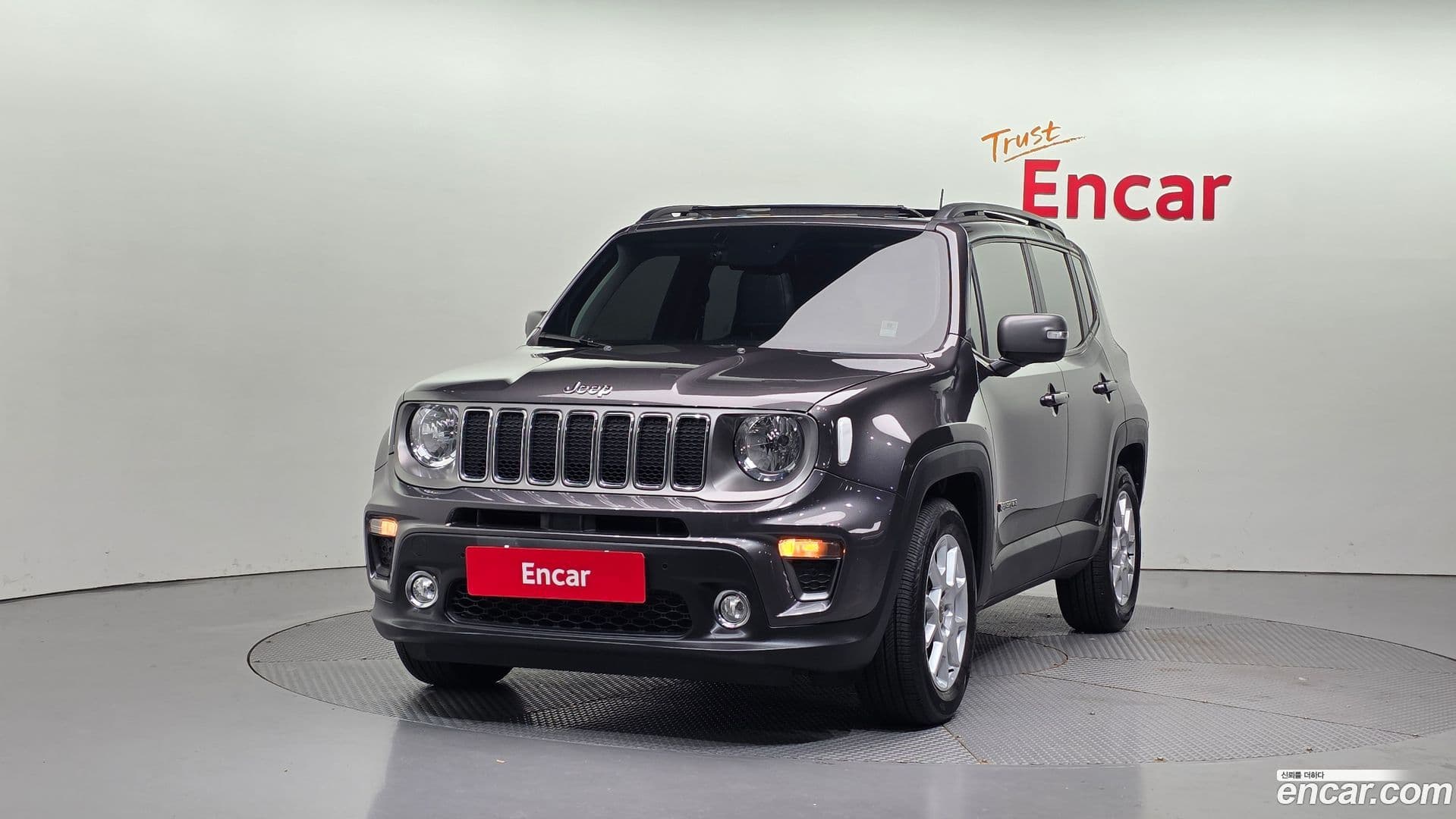 Main__Slider__Photo:Renegade Jeep 2021.11-0