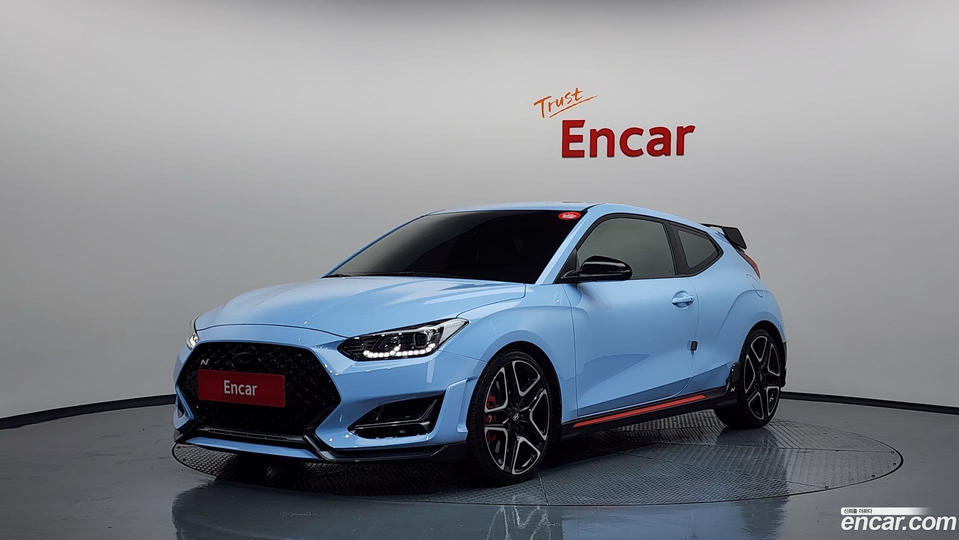 Main__Slider__Photo:Veloster Hyundai 2021.9-0