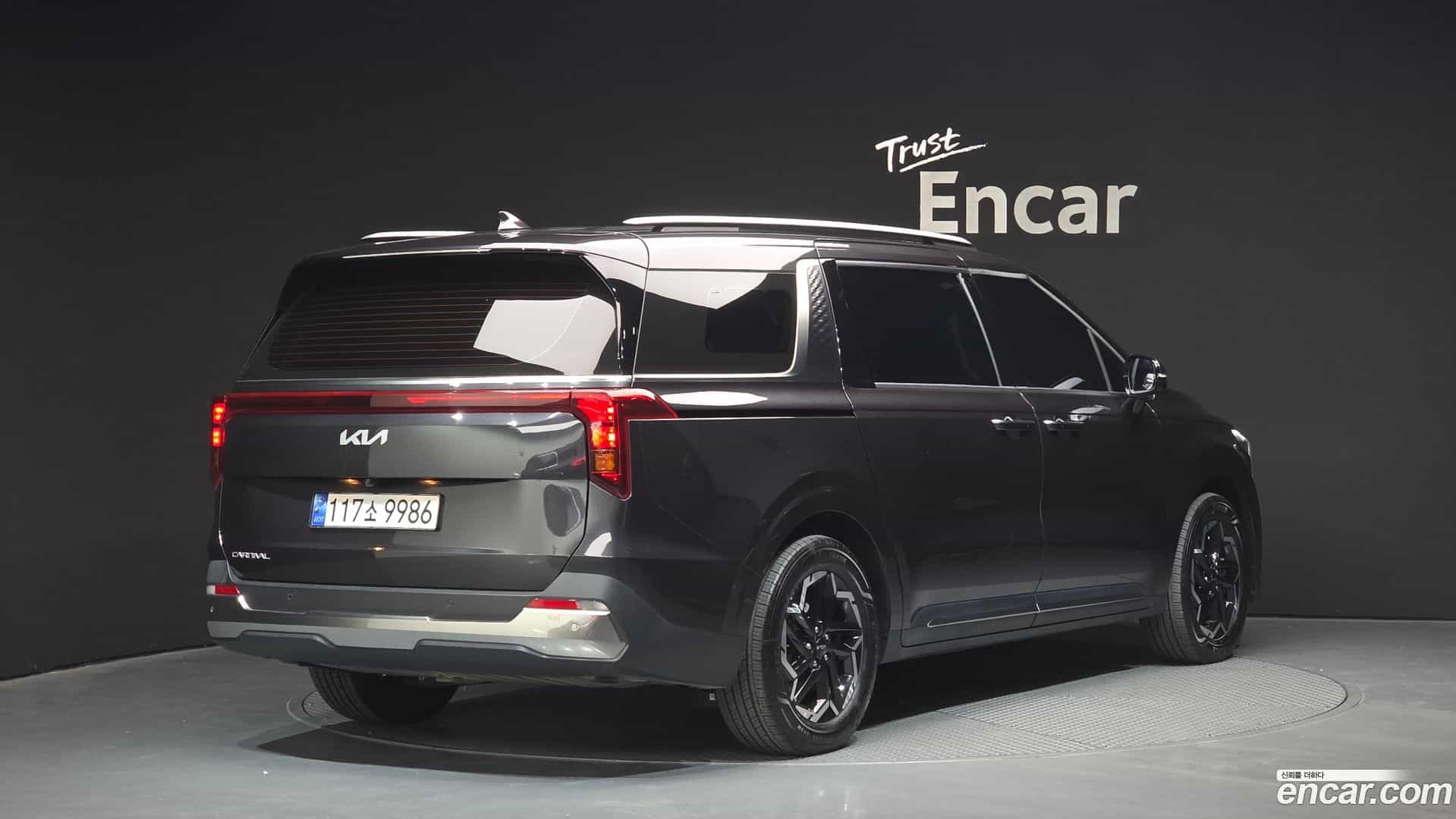 Canival Kia 2023.11-OUTER-002