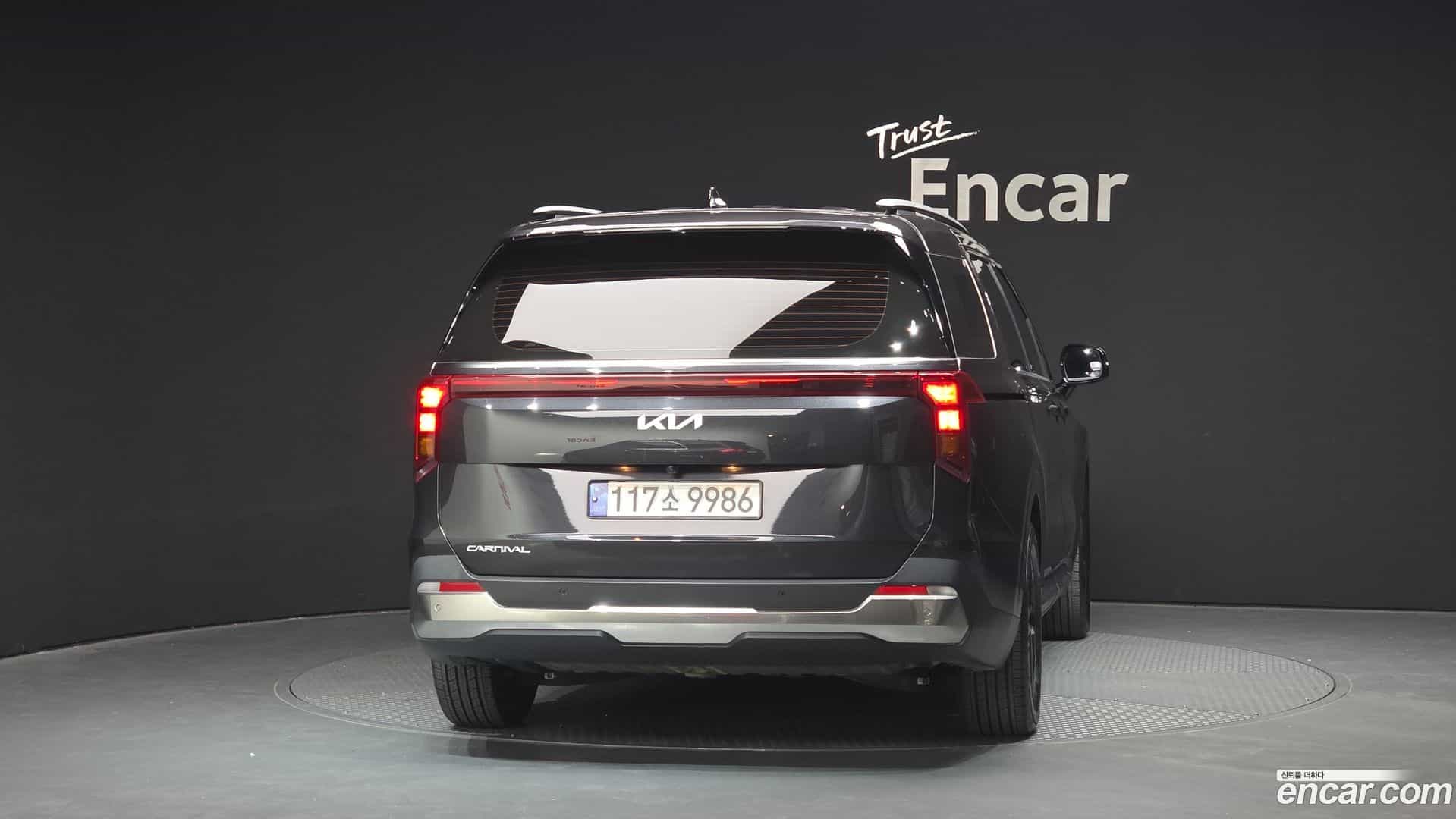Canival Kia 2023.11-OUTER-004