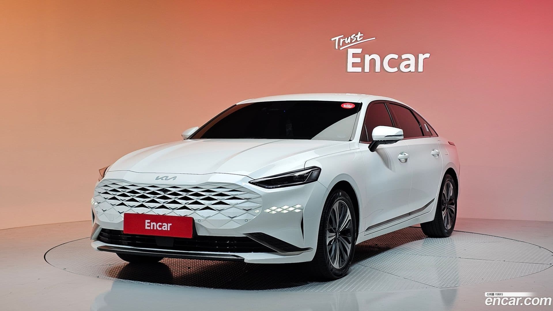 Main__Slider__Photo:K8 Kia 2021.9-0