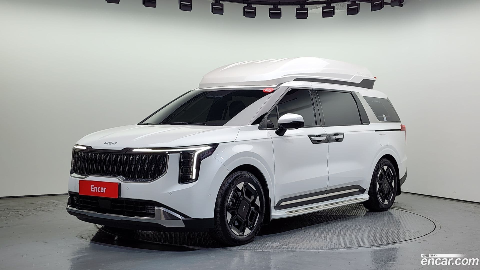 Main__Slider__Photo:Canival Kia 2024.7-0