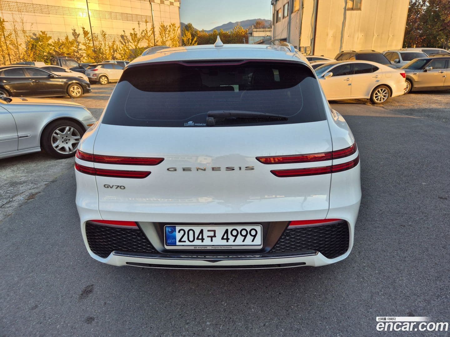 Main__Slider__Photo:GV70 Genesis 2021.11-0