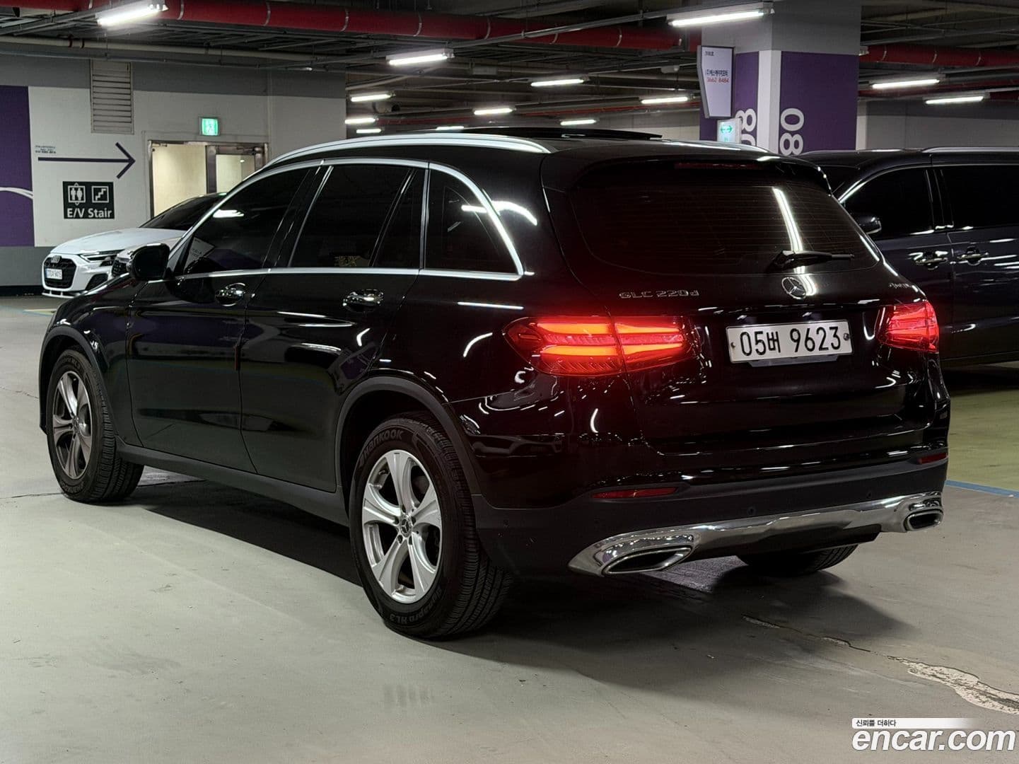 Main__Slider__Photo:GLC-Class Mercedes-Benz 2017.4-0