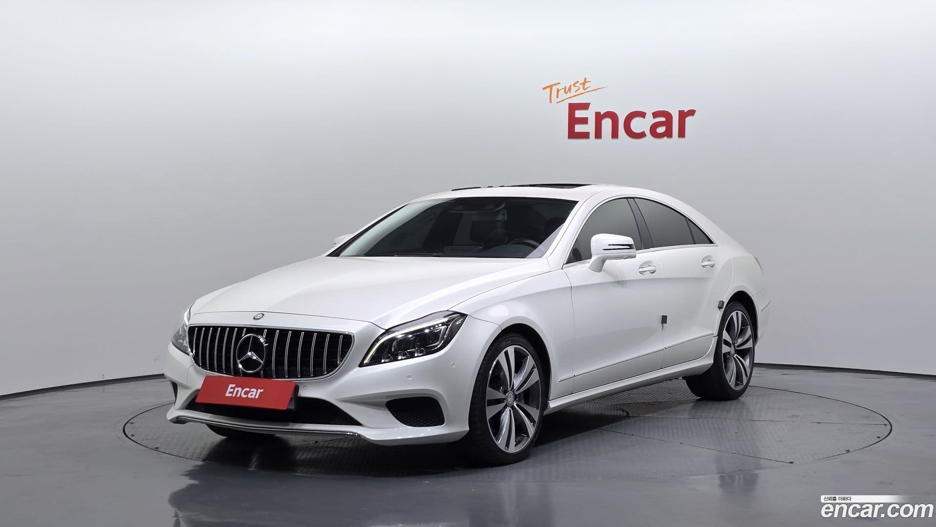 Main__Slider__Photo:CLS-Class Mercedes-Benz 2016.6-0