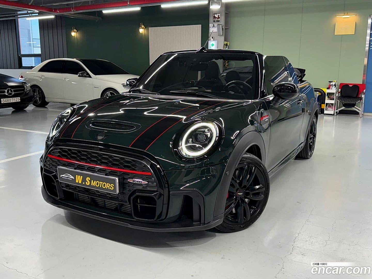 Main__Slider__Photo:Cooper Convertible Mini 2021.8-0