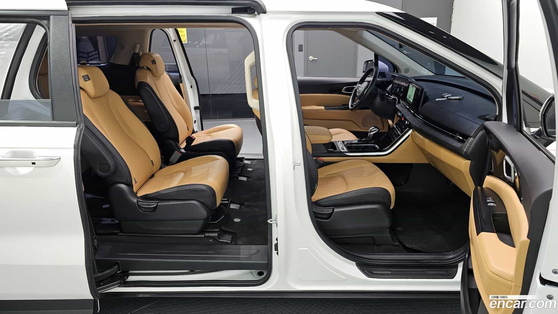 Canival Kia 2023.1-OPTION-016
