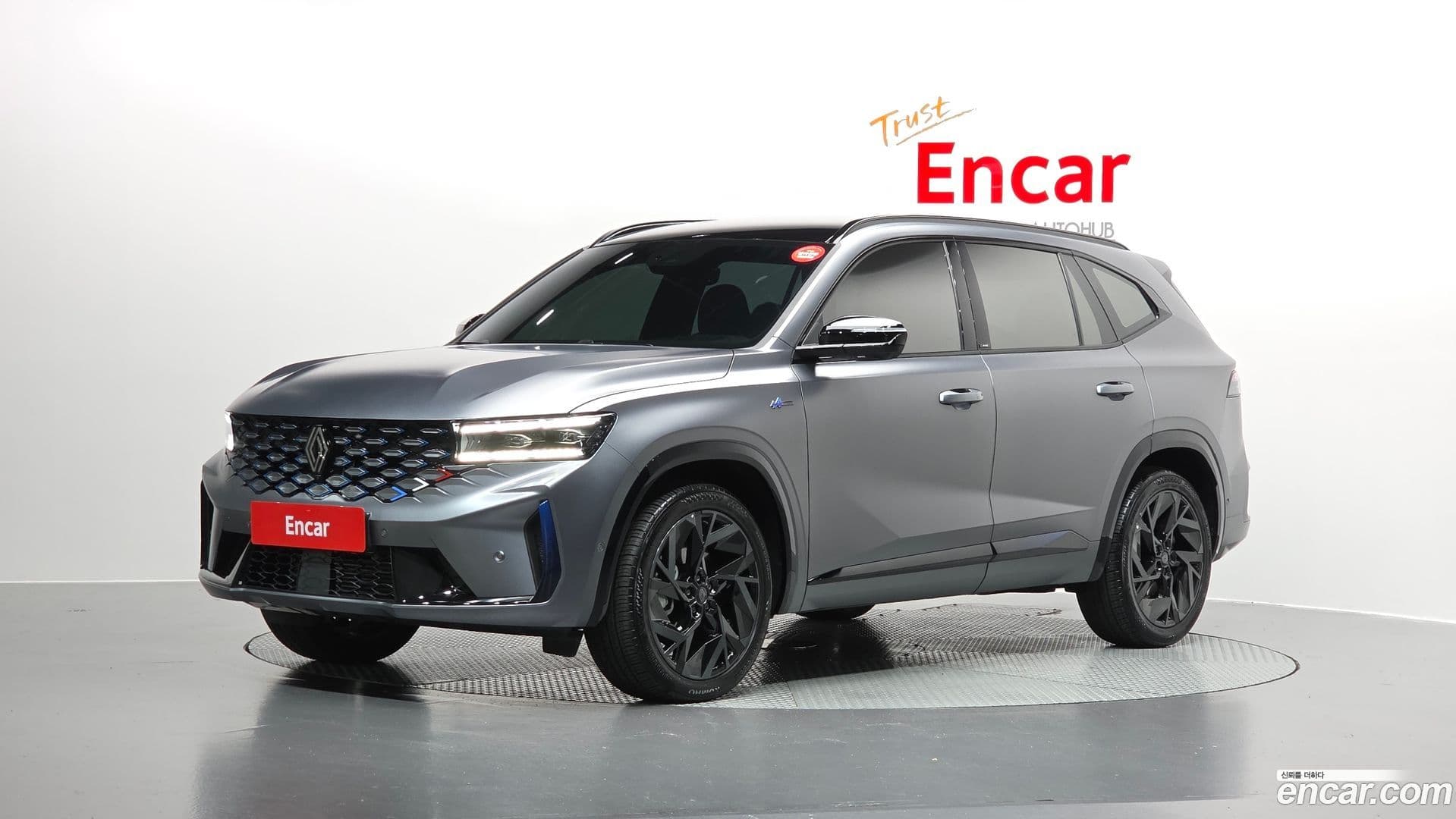 Main__Slider__Photo:Grand Koleos Renault Korea 2024.11-0