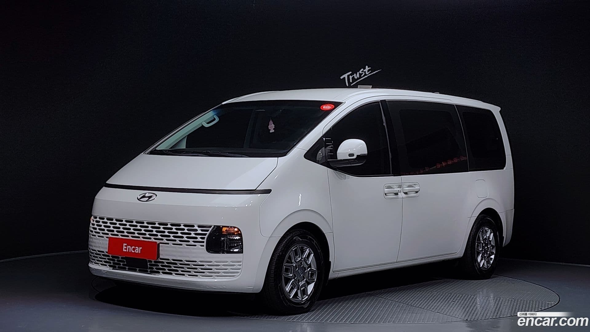 Main__Slider__Photo:Staria Hyundai 2021.4-0