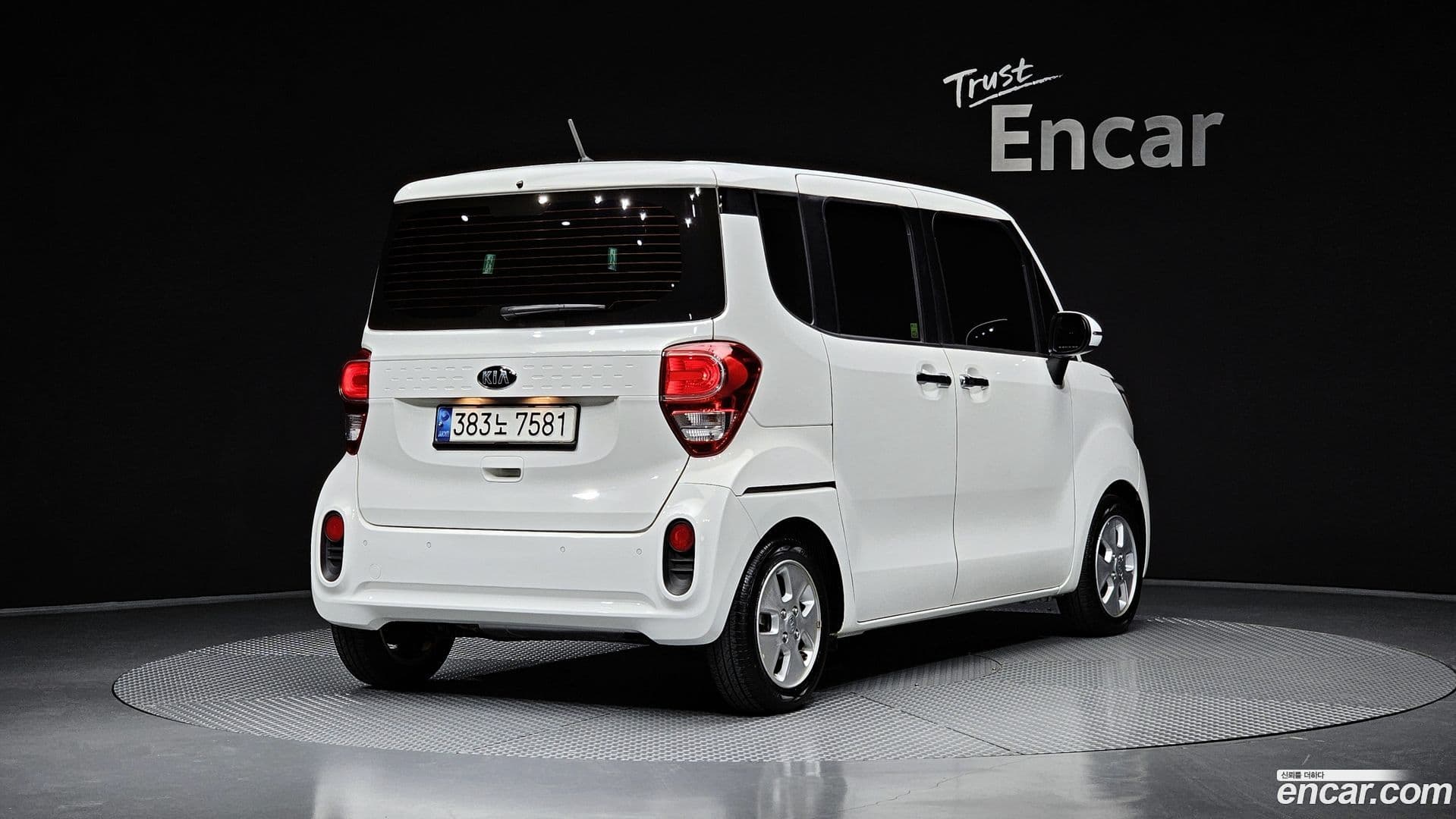 Main__Slider__Photo:RAY Kia 2021.3-1