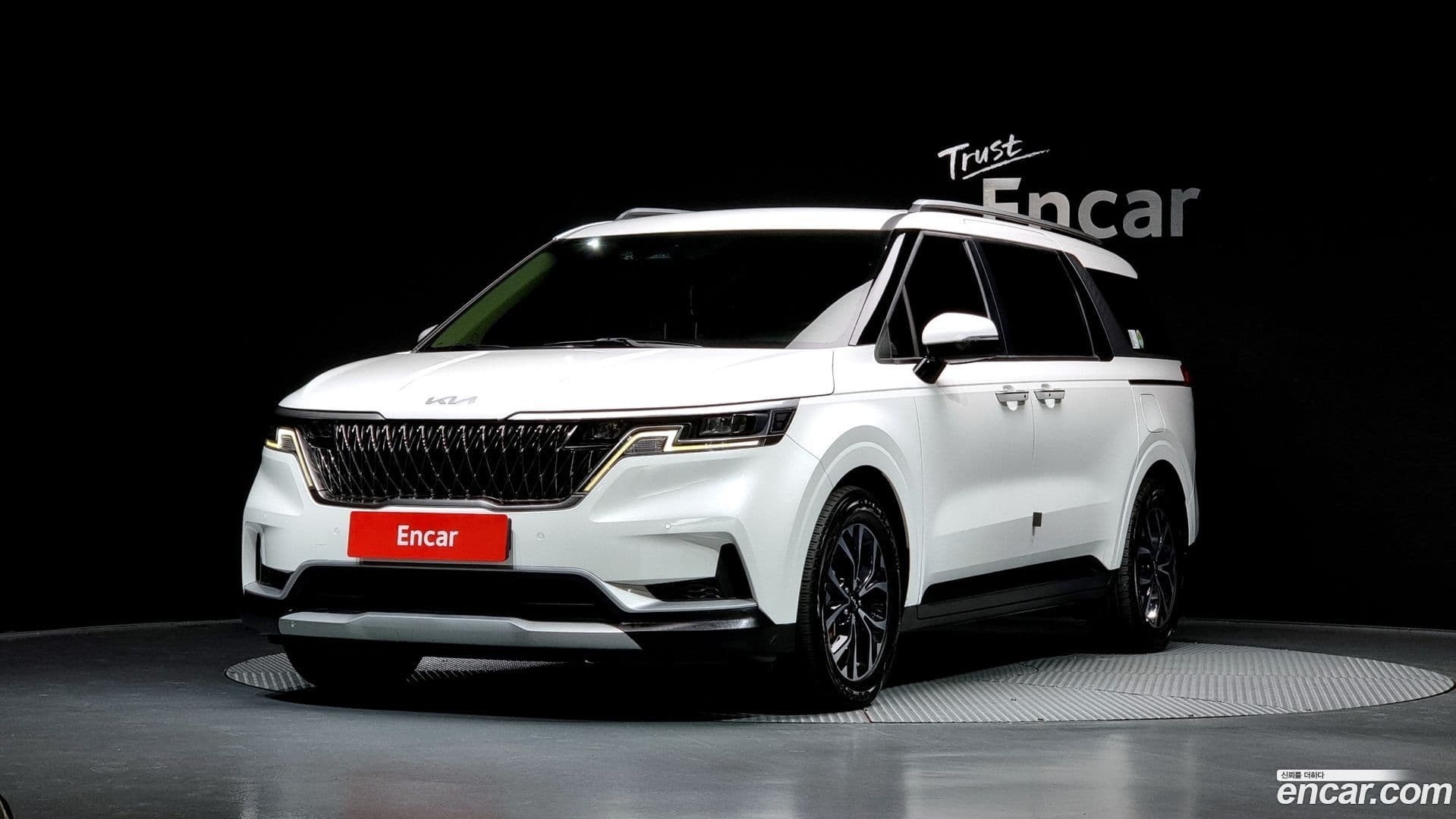 Main__Slider__Photo:Canival Kia 2022.0-0