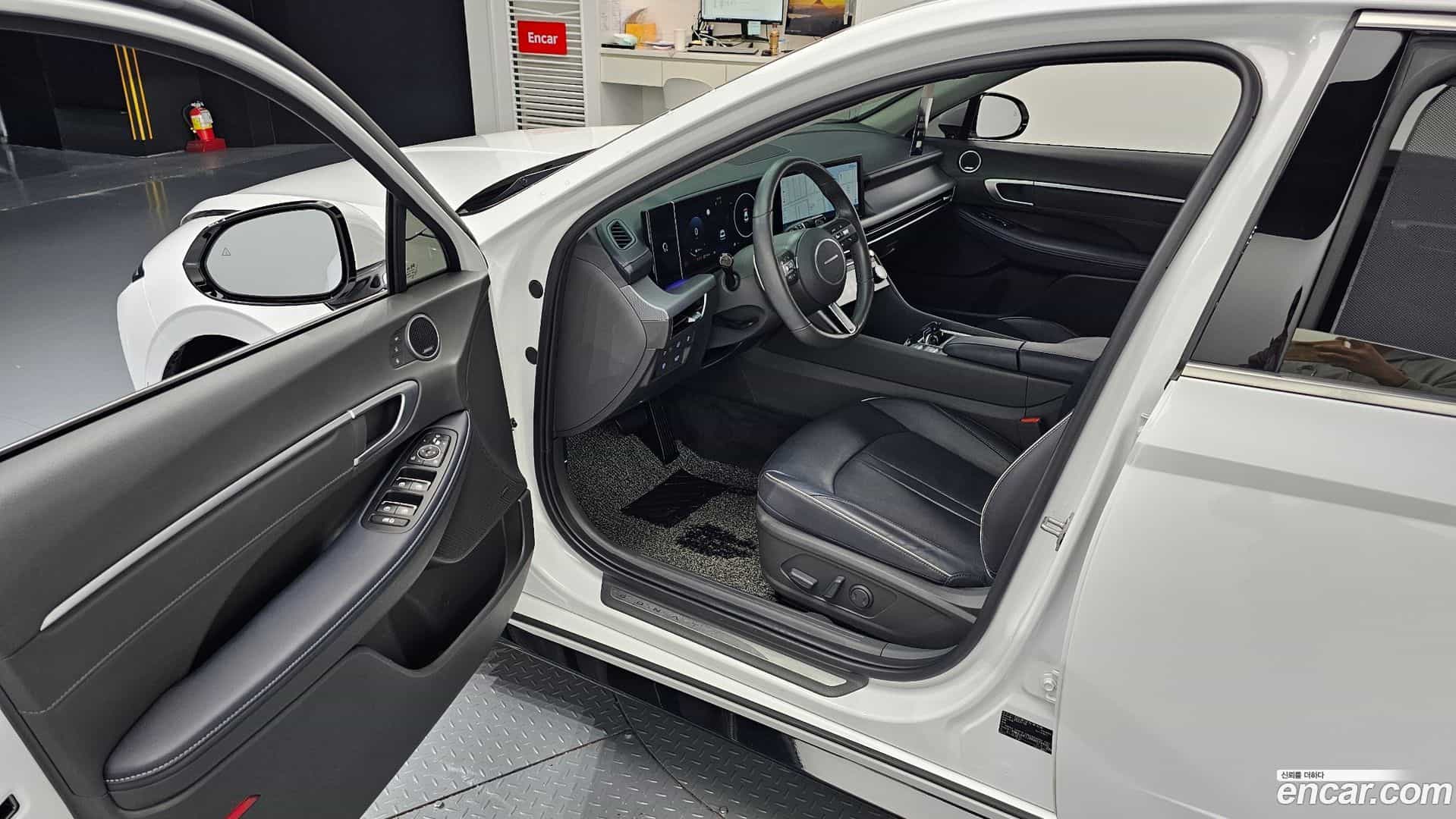 Sonata Hyundai 2023.9-OPTION-015