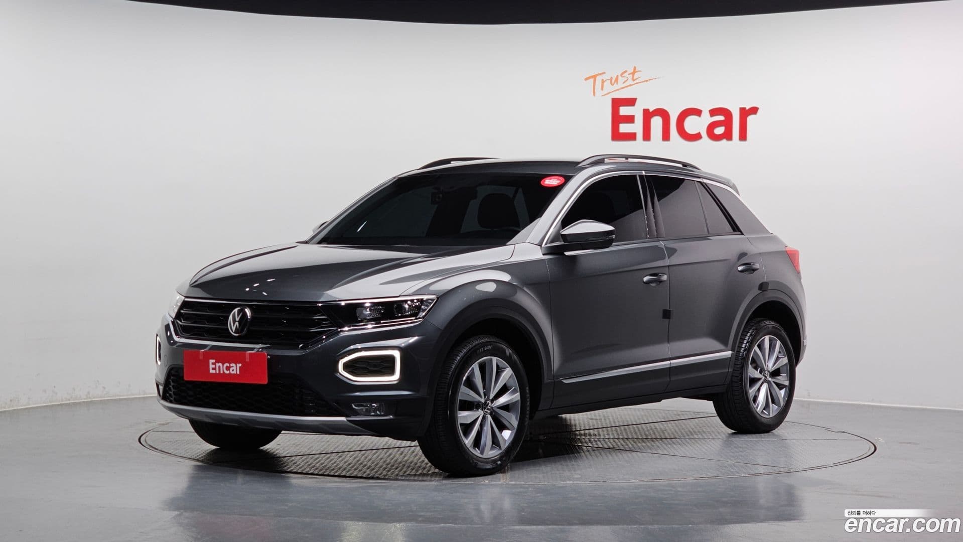 Main__Slider__Photo:T-Roc Volkswagen 2021.11-0