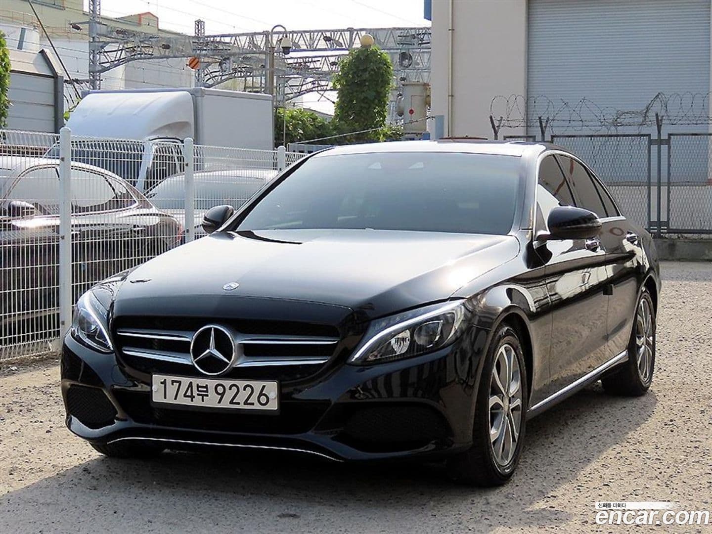 Main__Slider__Photo:C-Class Mercedes-Benz 2016.7-0