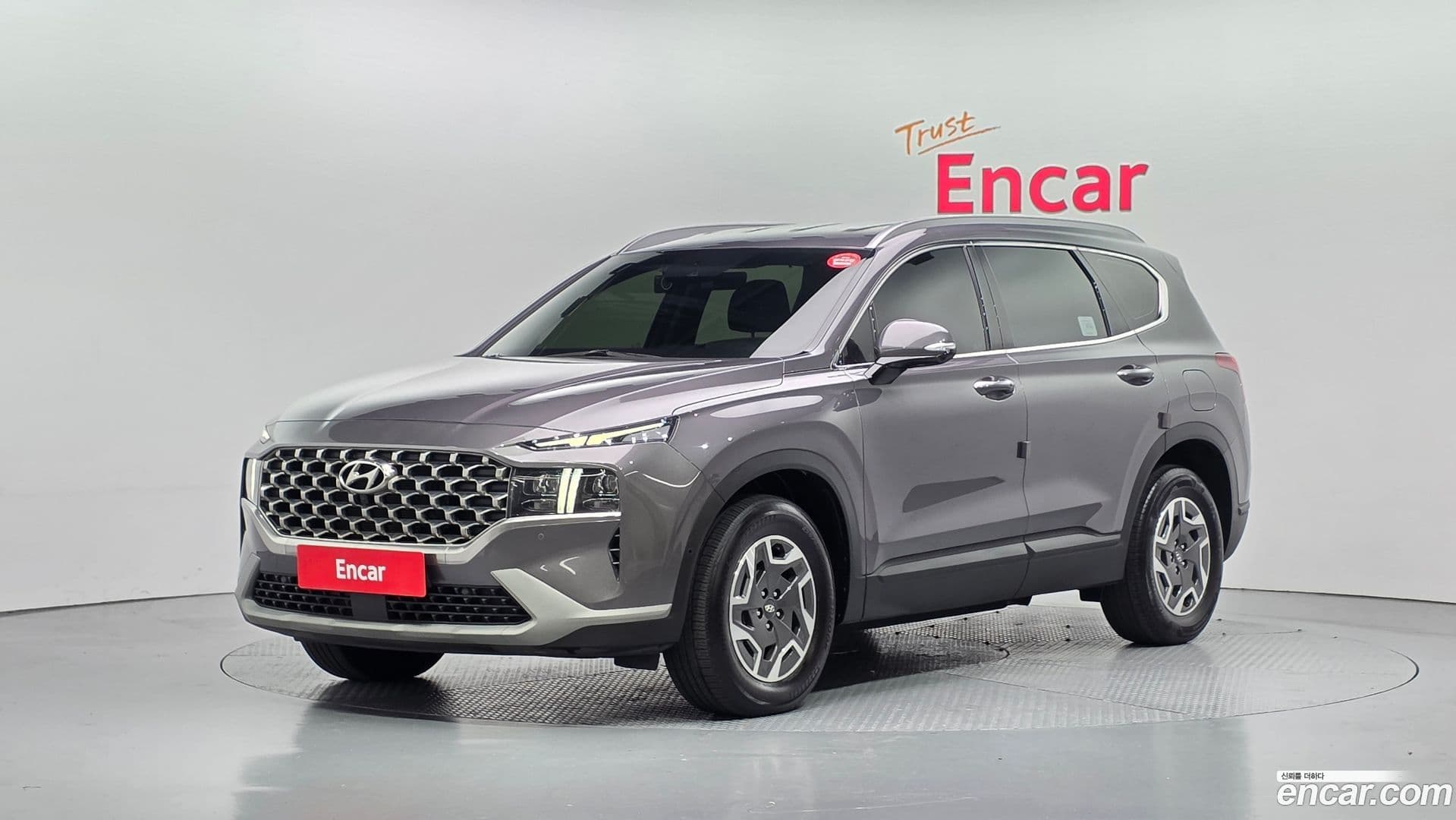 Main__Slider__Photo:Santafe Hyundai 2022.10-0