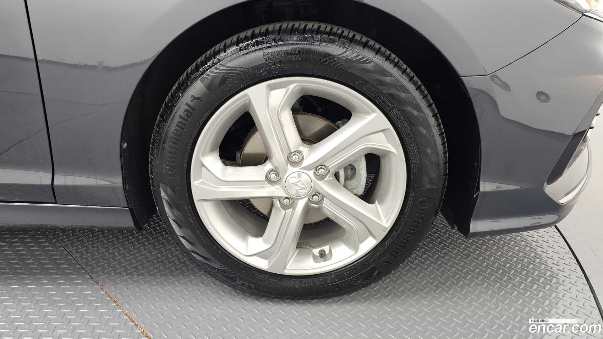 Sonata Hyundai 2018.9-OUTER-005