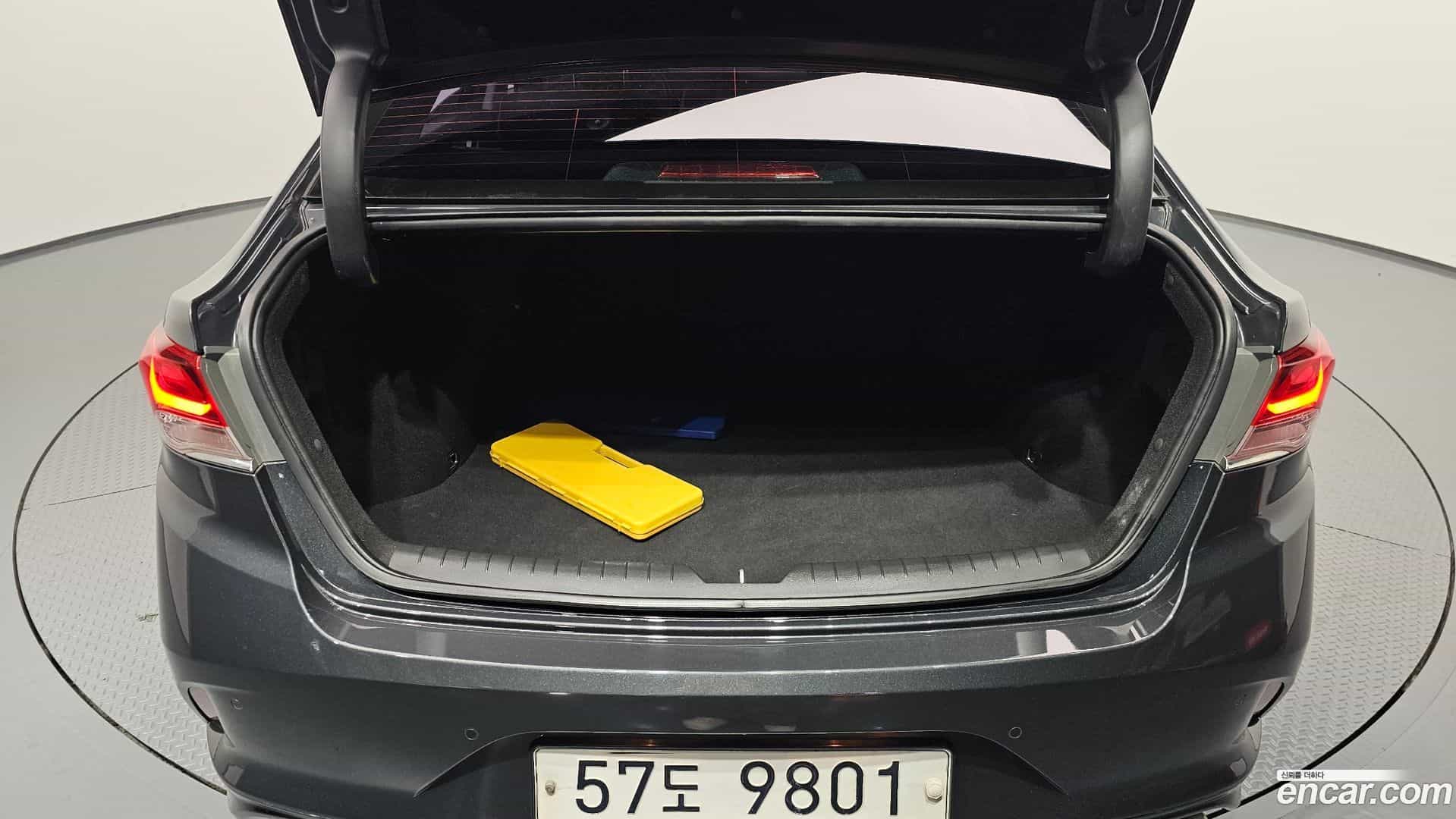 Sonata Hyundai 2018.9-OPTION-024