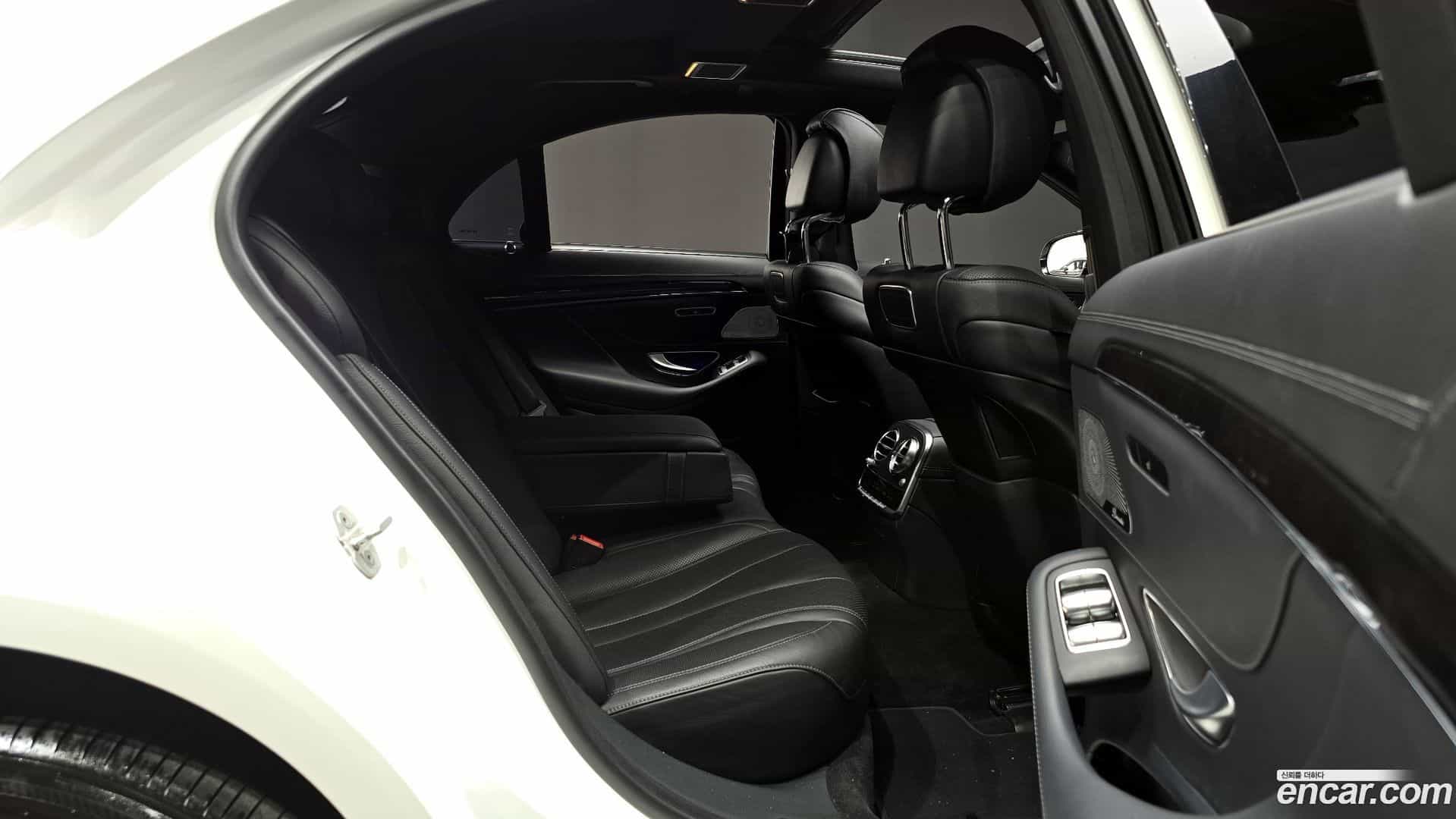 S-Class Mercedes-Benz 2017.9-OPTION-16