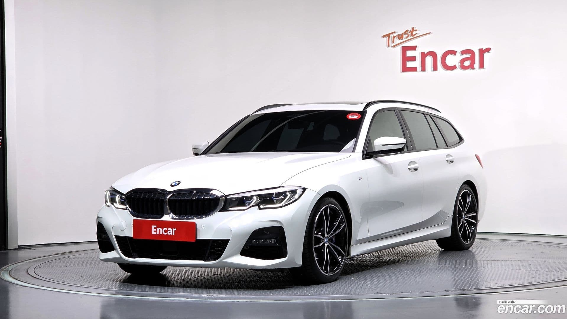 Main__Slider__Photo:3-Series BMW 2022.8-0