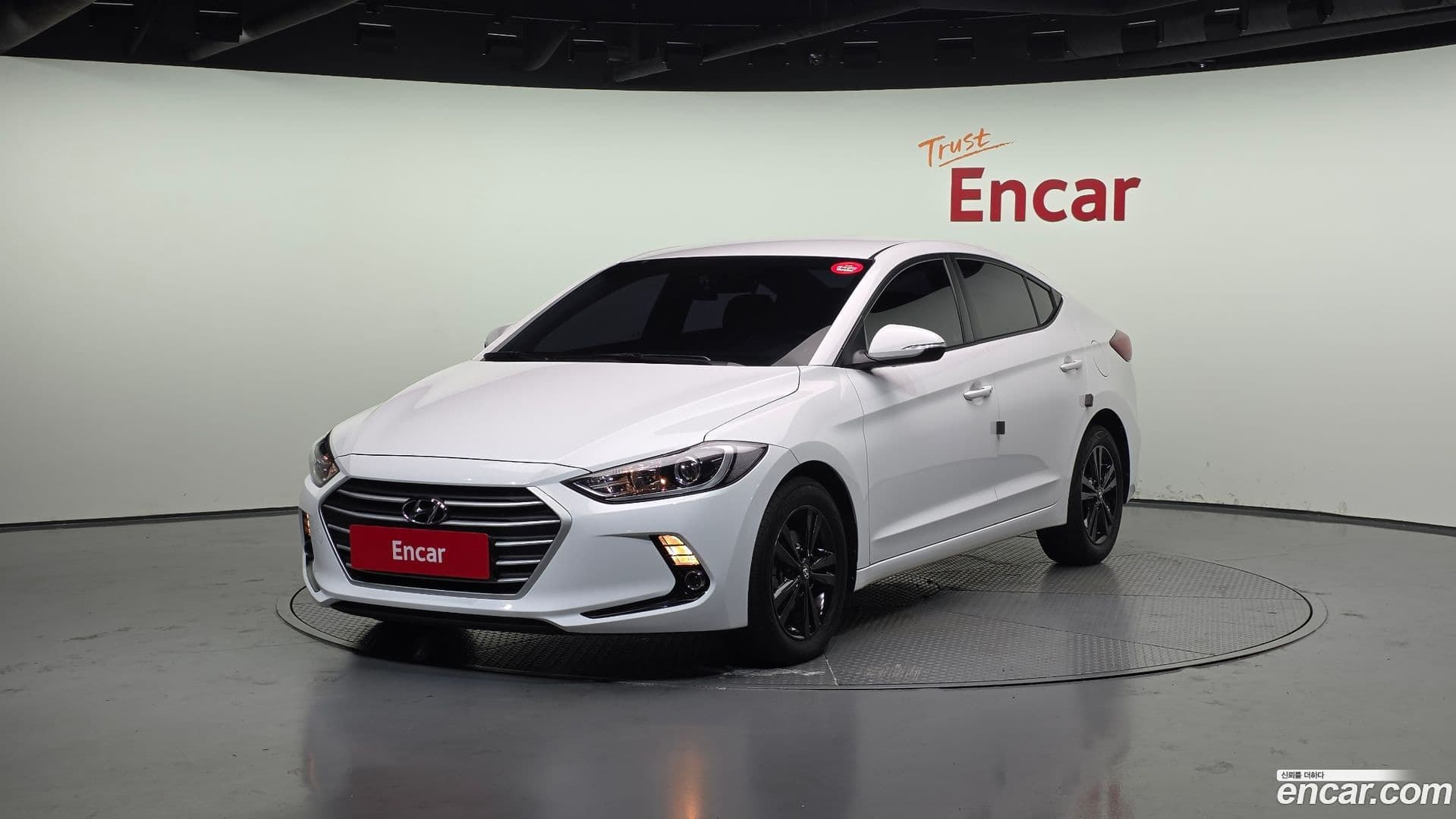 Main__Slider__Photo:AVANTE Hyundai 2016.11-0
