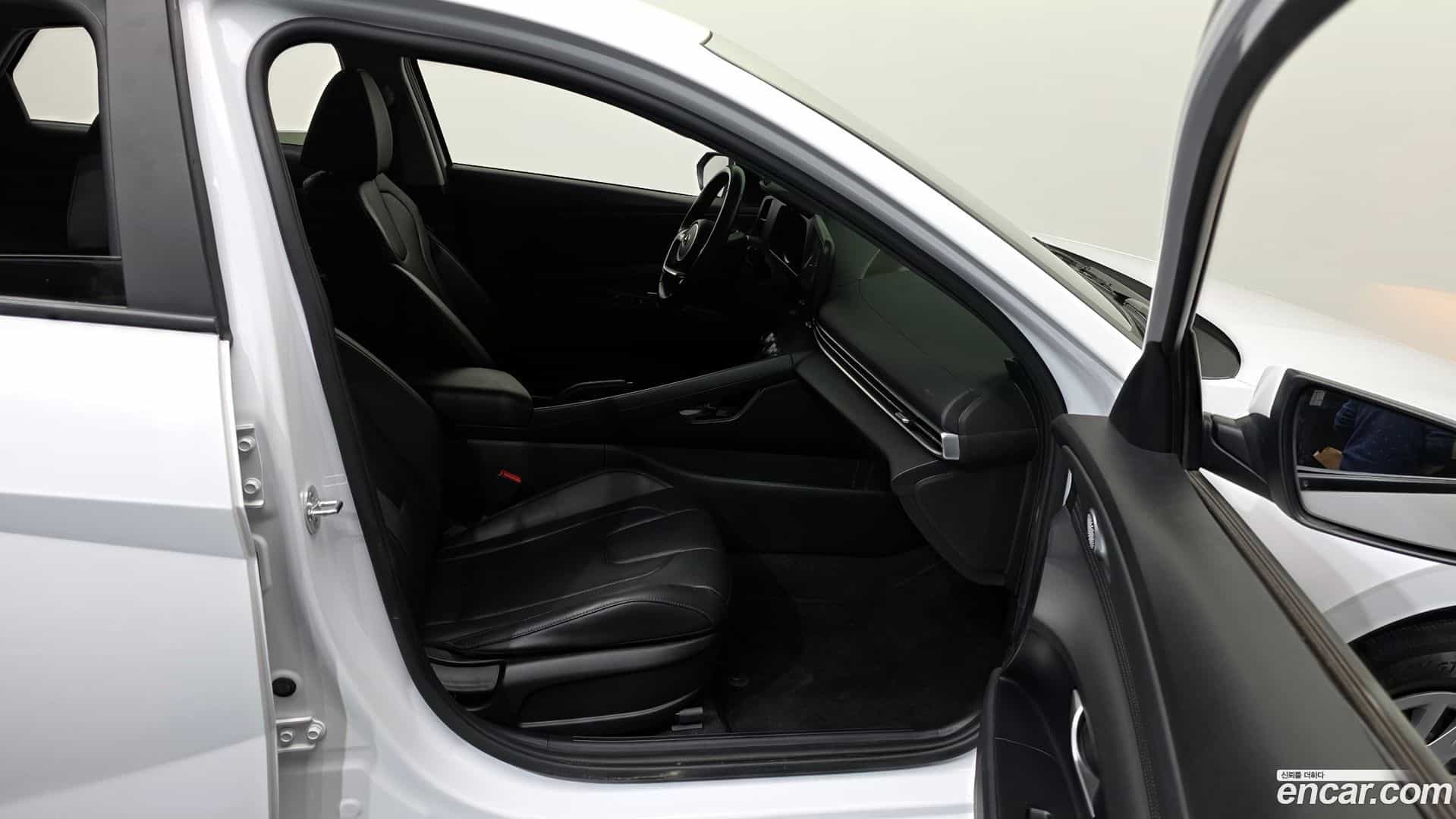 AVANTE Hyundai 2021.8-OPTION-15