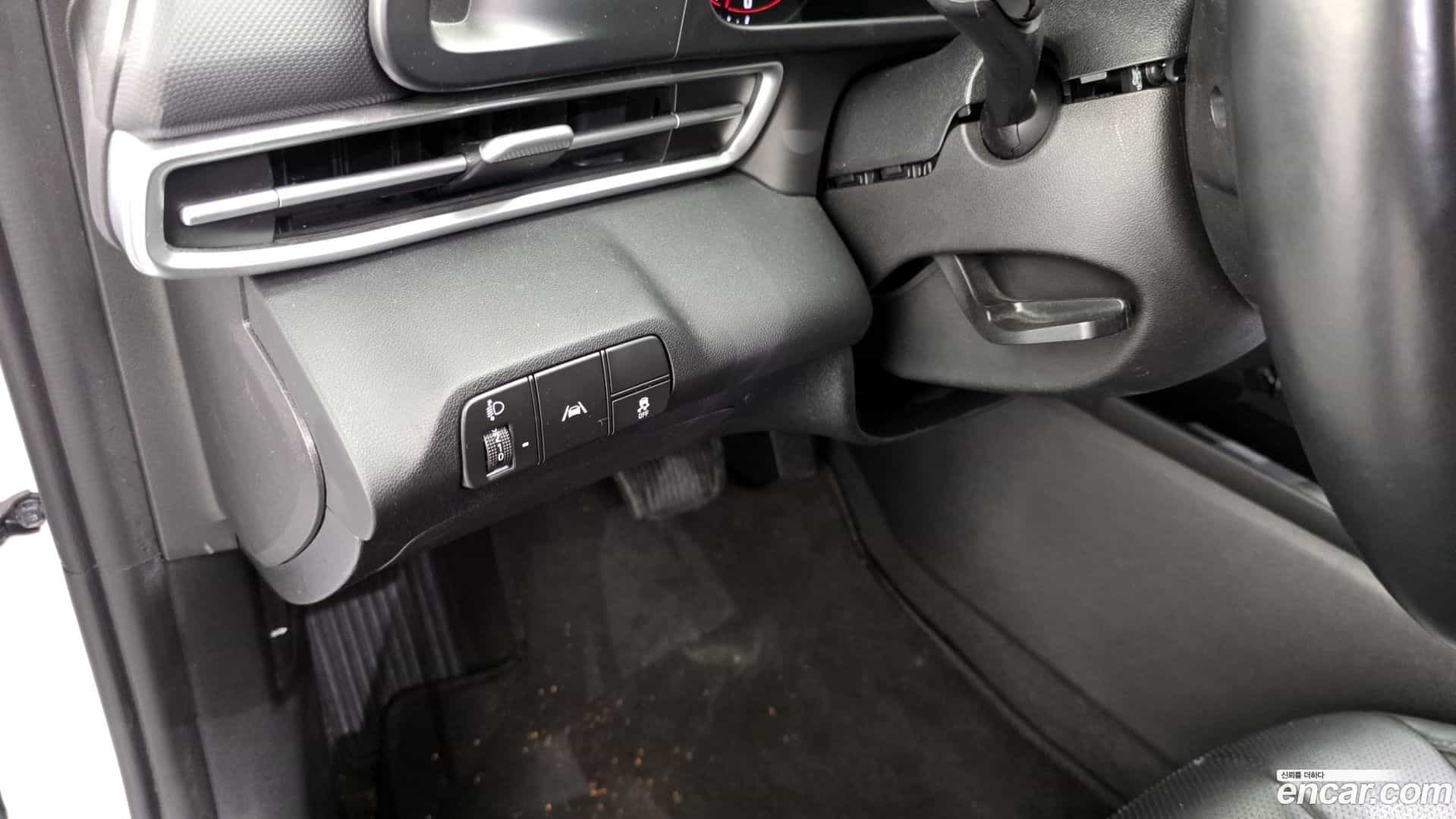 AVANTE Hyundai 2021.8-OPTION-21