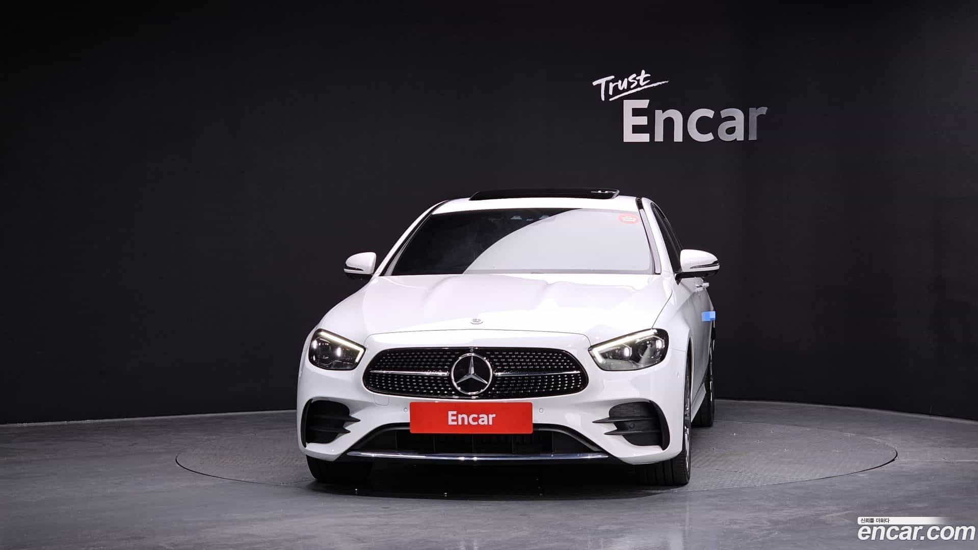 E-Class Mercedes-Benz 2022.11-OUTER-3