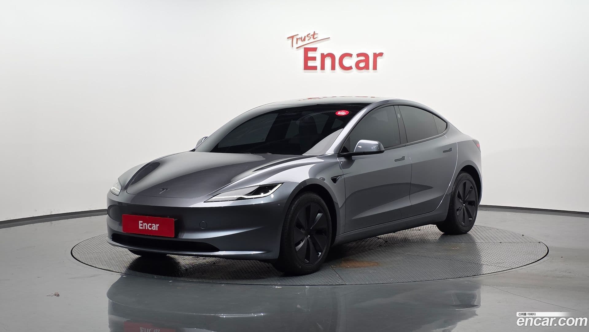 Main__Slider__Photo:Model 3 Tesla 2025.6-0