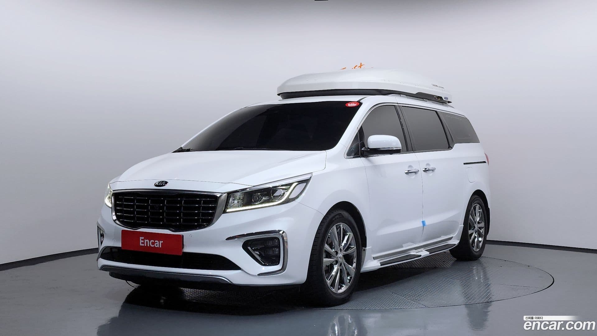 Main__Slider__Photo:Canival Kia 2018.4-0