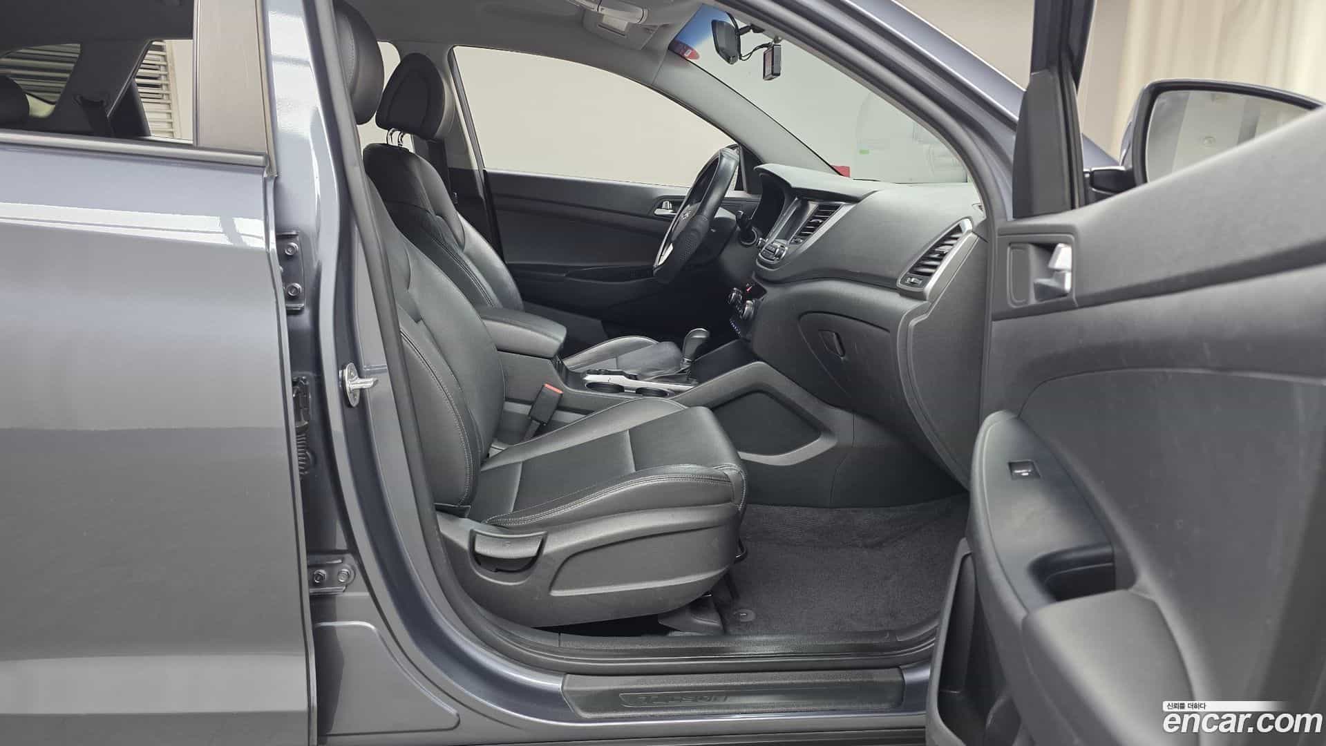 Tucson Hyundai 2017.3-OPTION-15