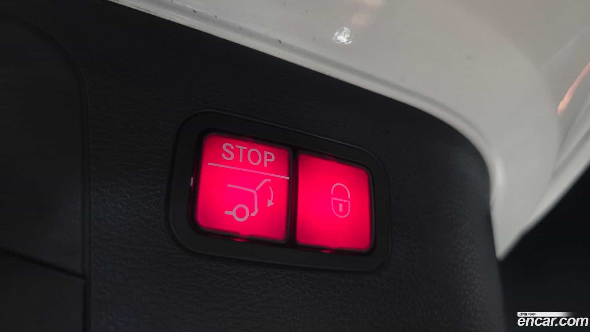 EQC Mercedes-Benz 2020.11-OPTION-024