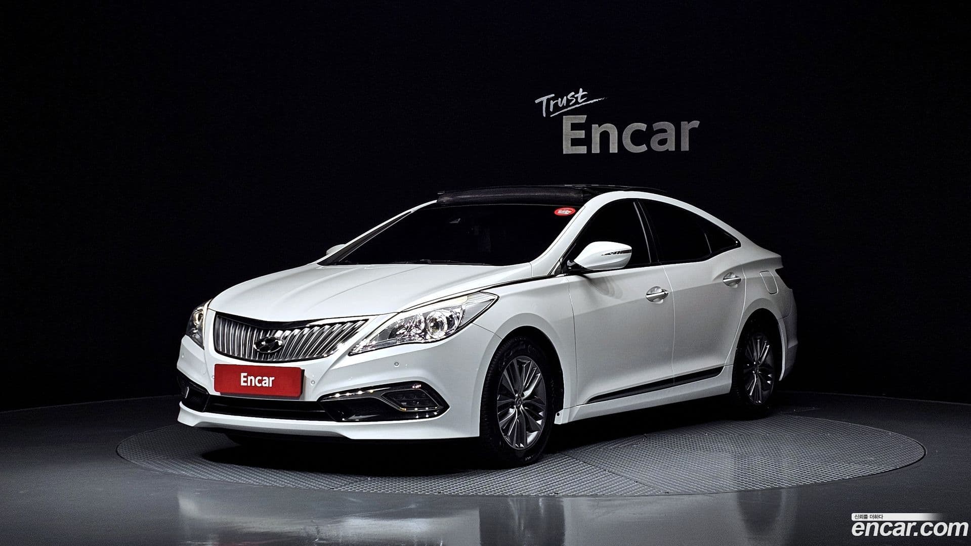 Main__Slider__Photo:Grandeur Hyundai 2015.0-0
