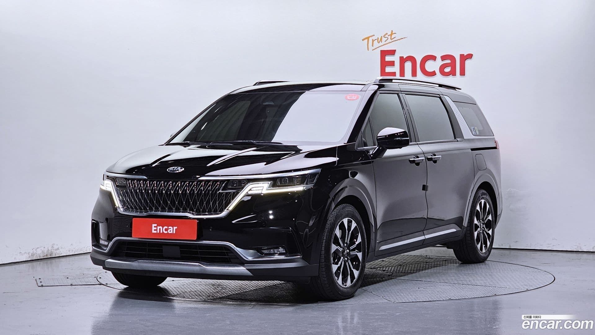 Main__Slider__Photo:Canival Kia 2021.2-0