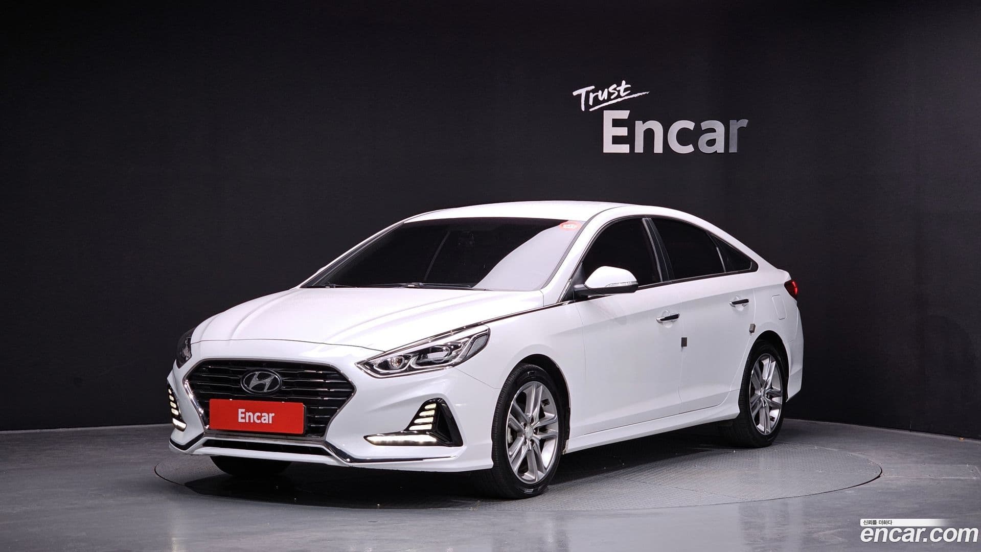 Main__Slider__Photo:Sonata Hyundai 2017.5-0