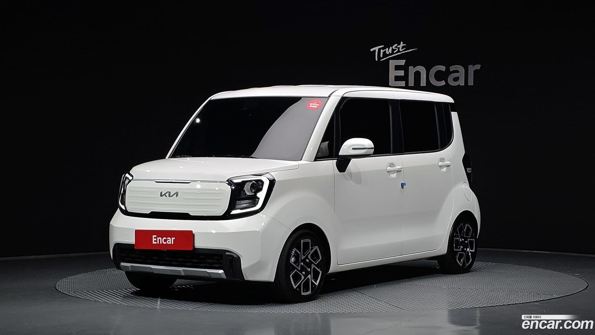 Main__Slider__Photo:RAY Kia 2024.2-0