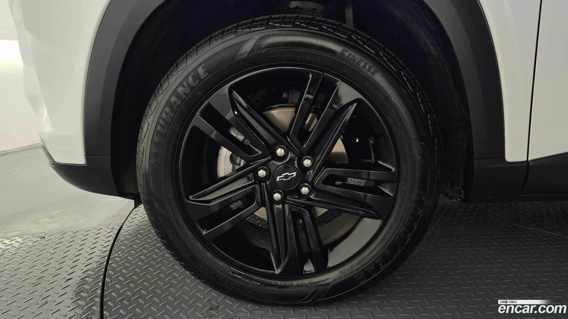 Trax Chevrolet 2024.4-OUTER-5