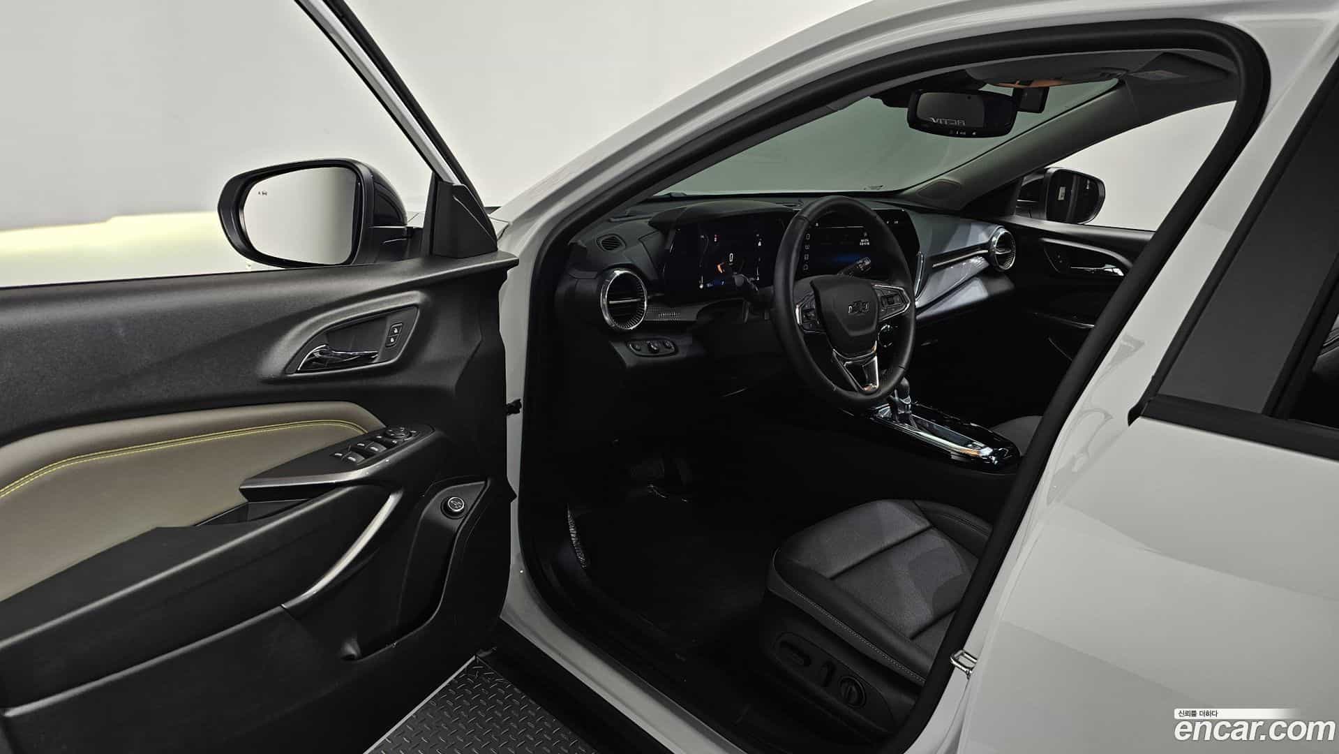 Trax Chevrolet 2024.4-INNER-10