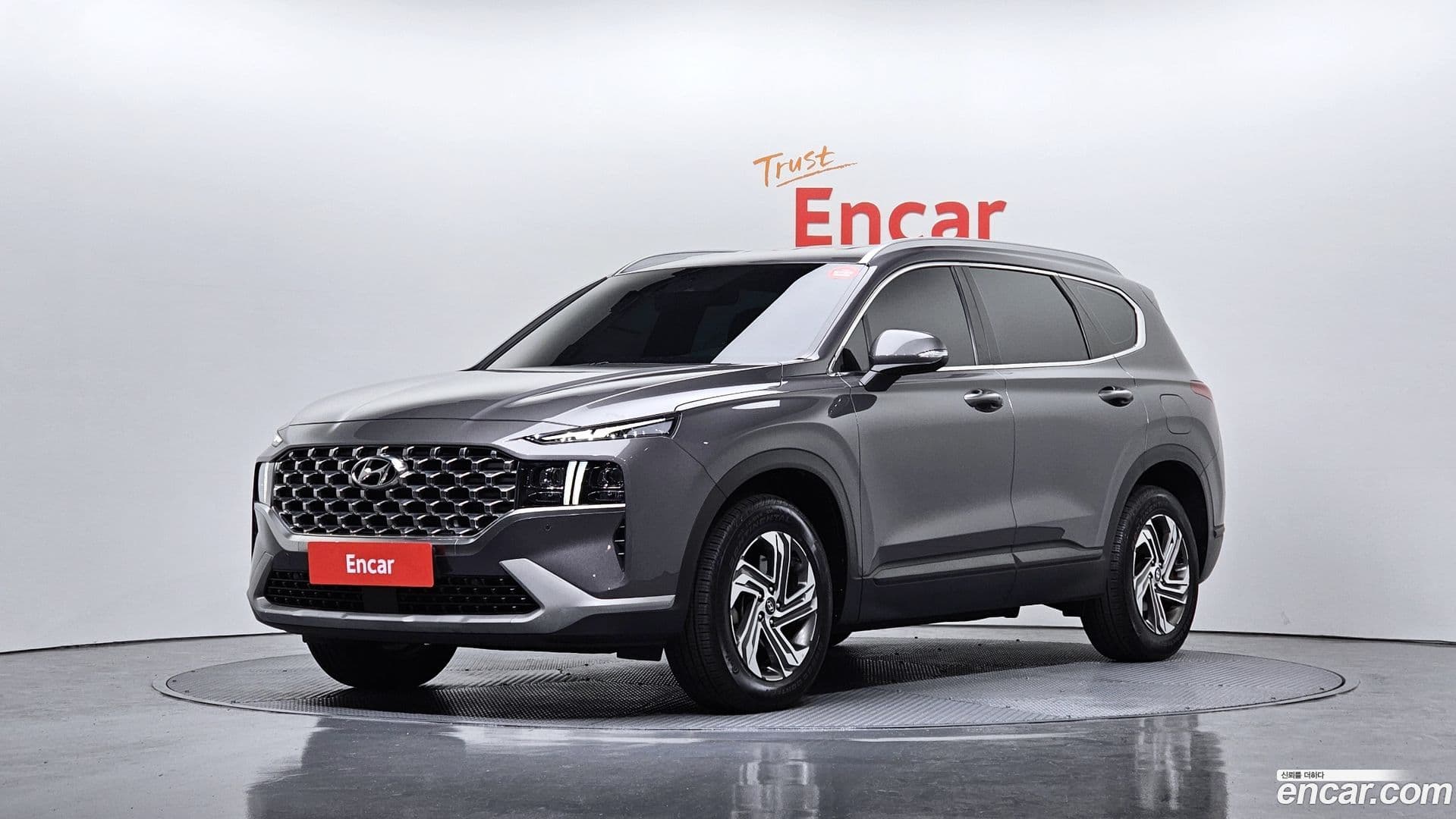 Main__Slider__Photo:Santafe Hyundai 2022.2-0