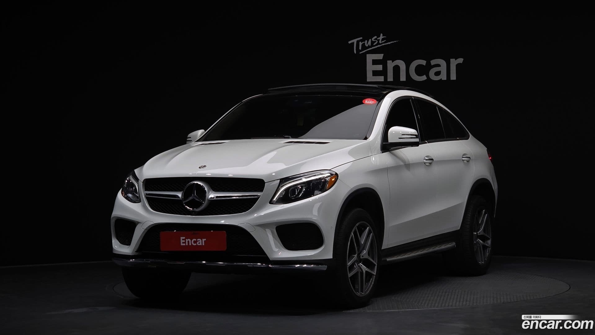 Main__Slider__Photo:GLE-Class Mercedes-Benz 2018.2-0