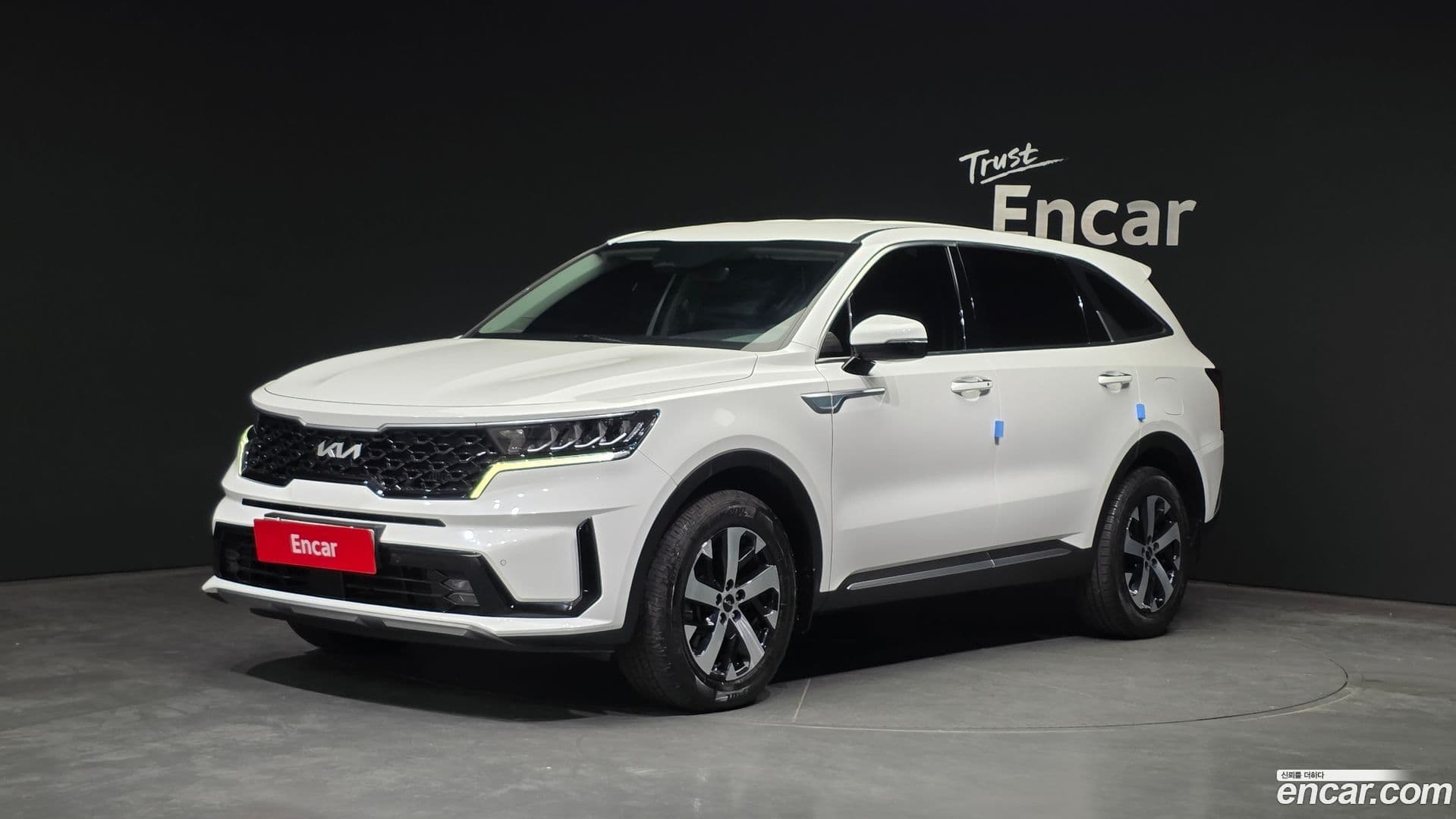 Main__Slider__Photo:Sorento Kia 2022.5-0