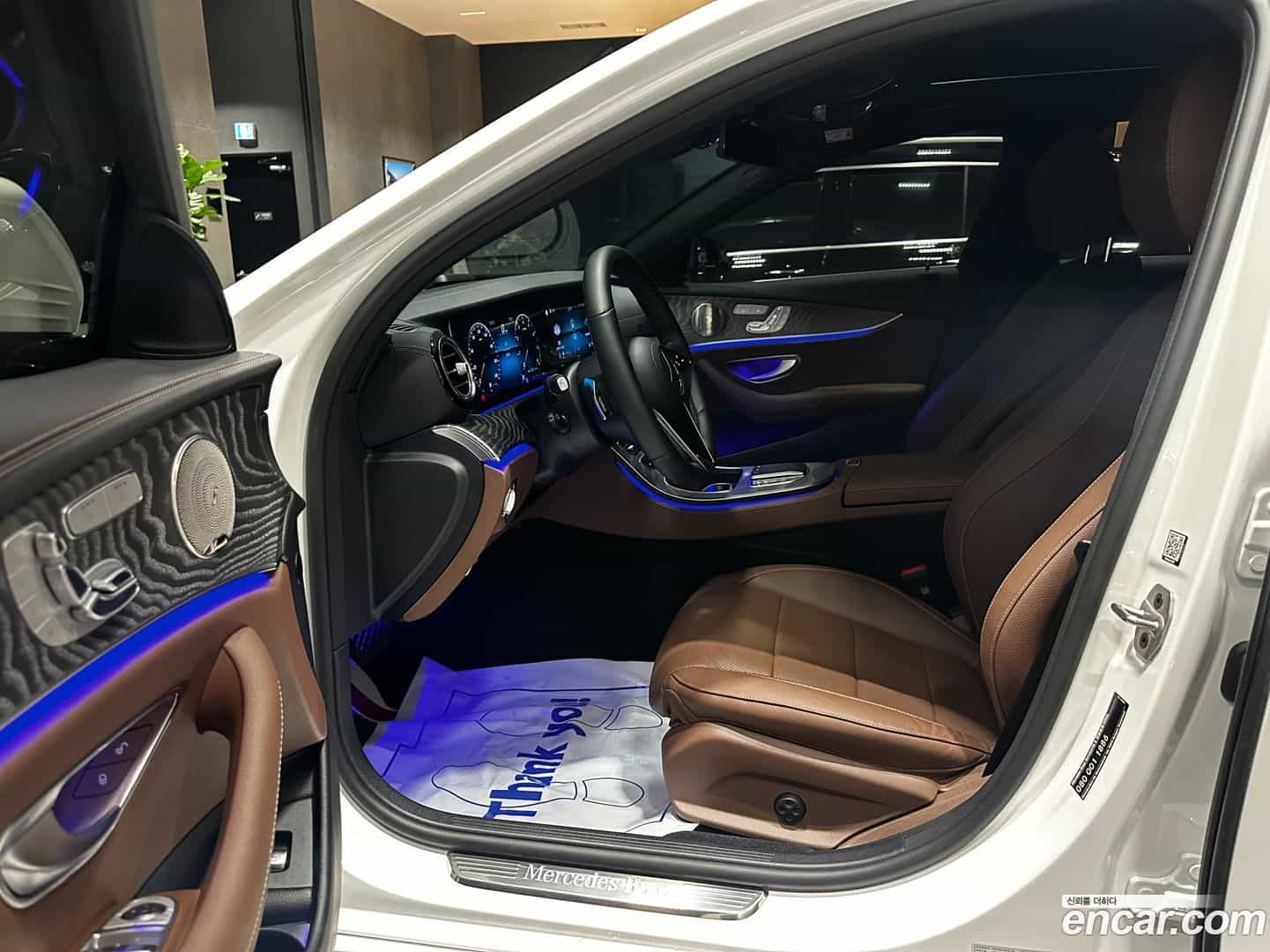 E-Class Mercedes-Benz 2023.9-OPTION-015