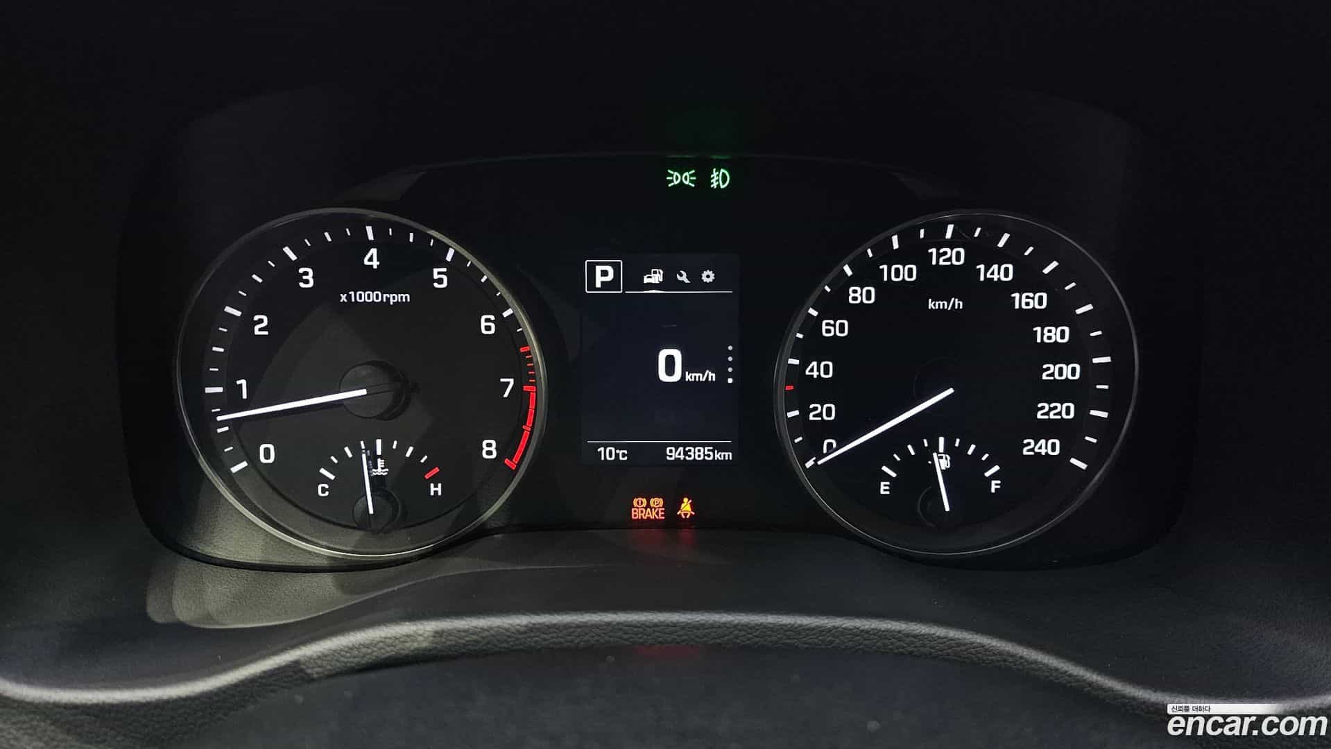 AVANTE Hyundai 2018.0-INNER-8