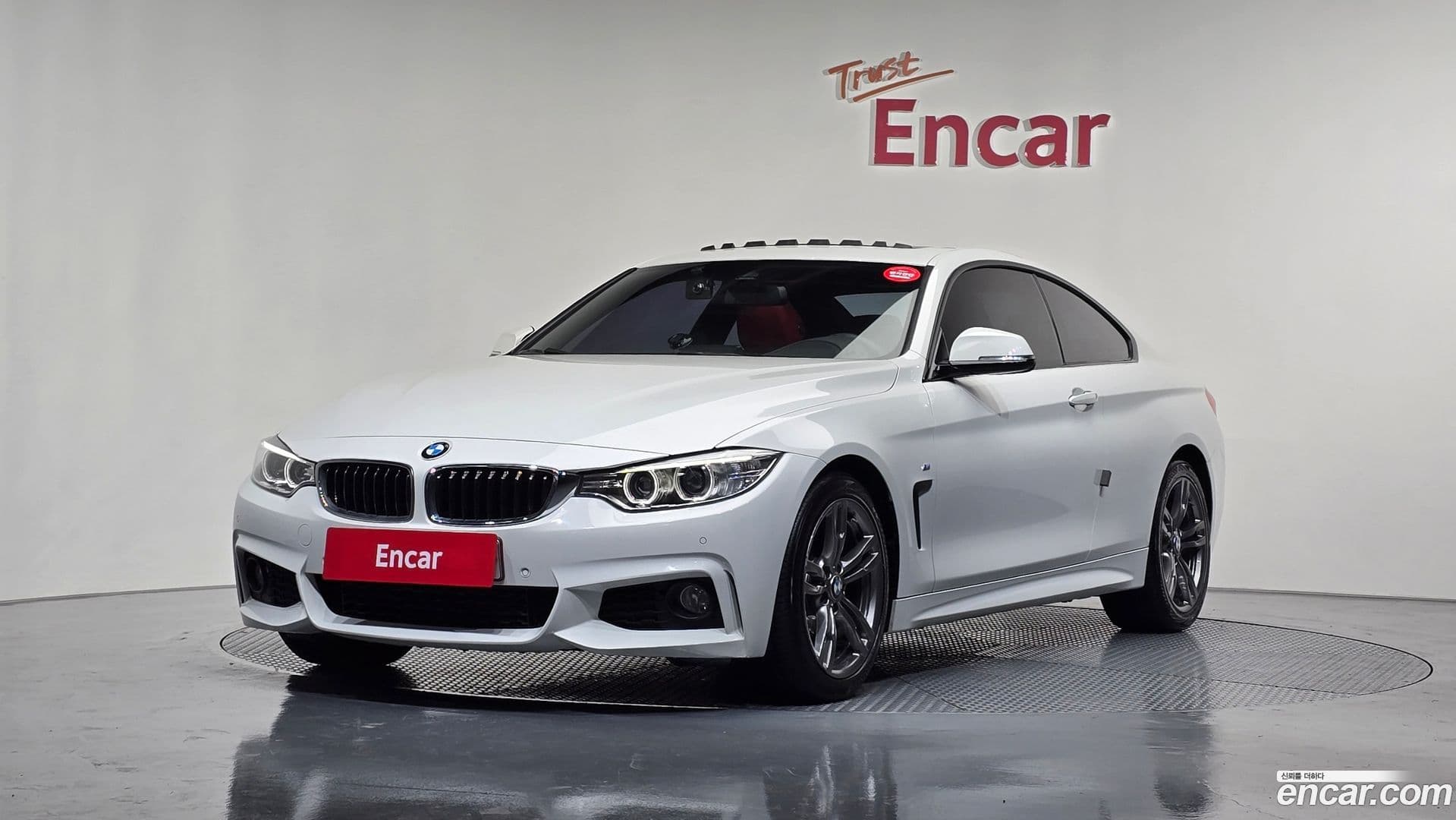 Main__Slider__Photo:4-Series BMW 2015.8-0