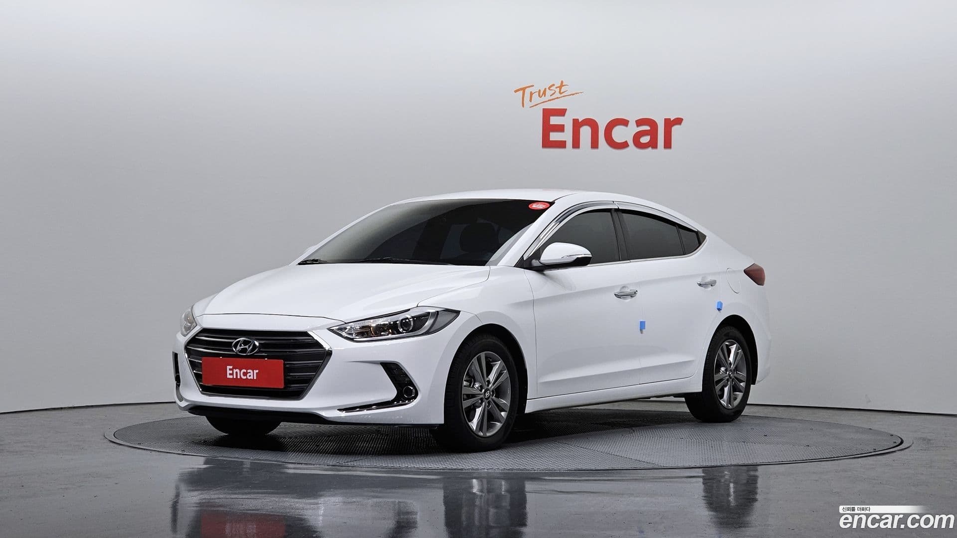 Main__Slider__Photo:AVANTE Hyundai 2016.2-0