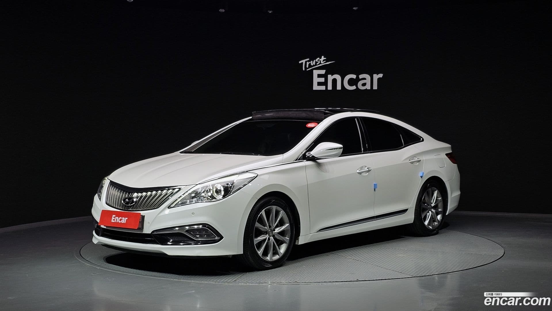 Main__Slider__Photo:Grandeur Hyundai 2016.0-0