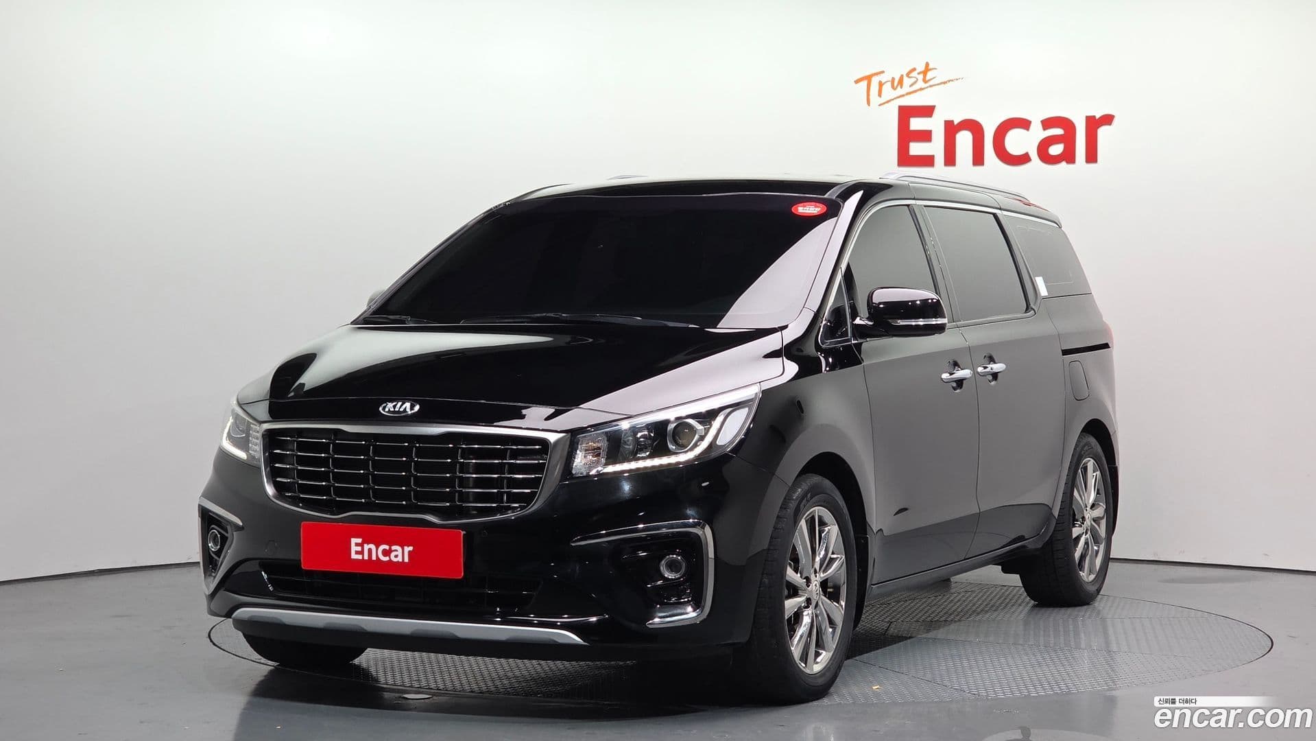 Main__Slider__Photo:Canival Kia 2020.0-0